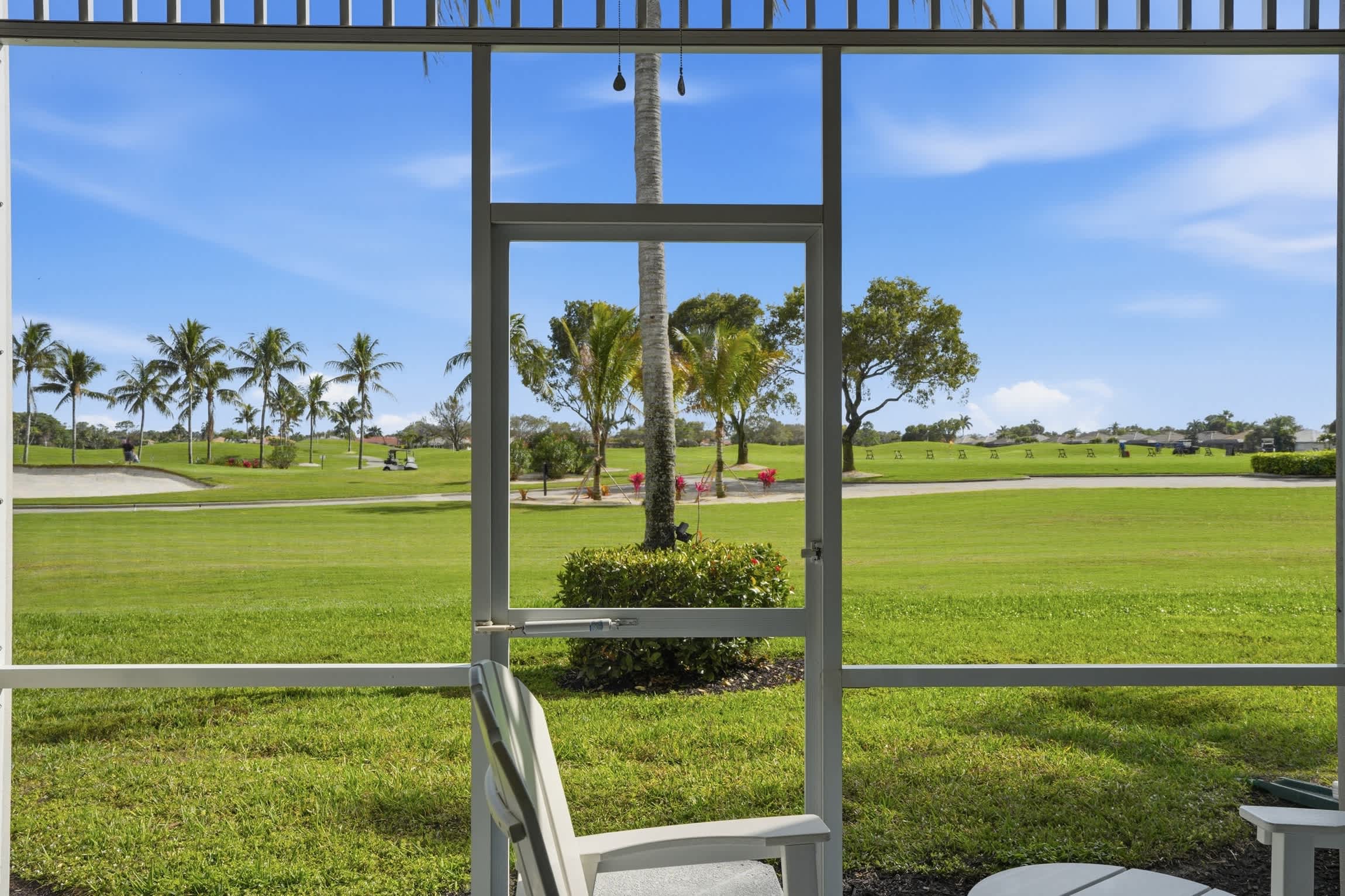 313 Luxury First Floor Golf Views Sleeps 4 | Photo 6