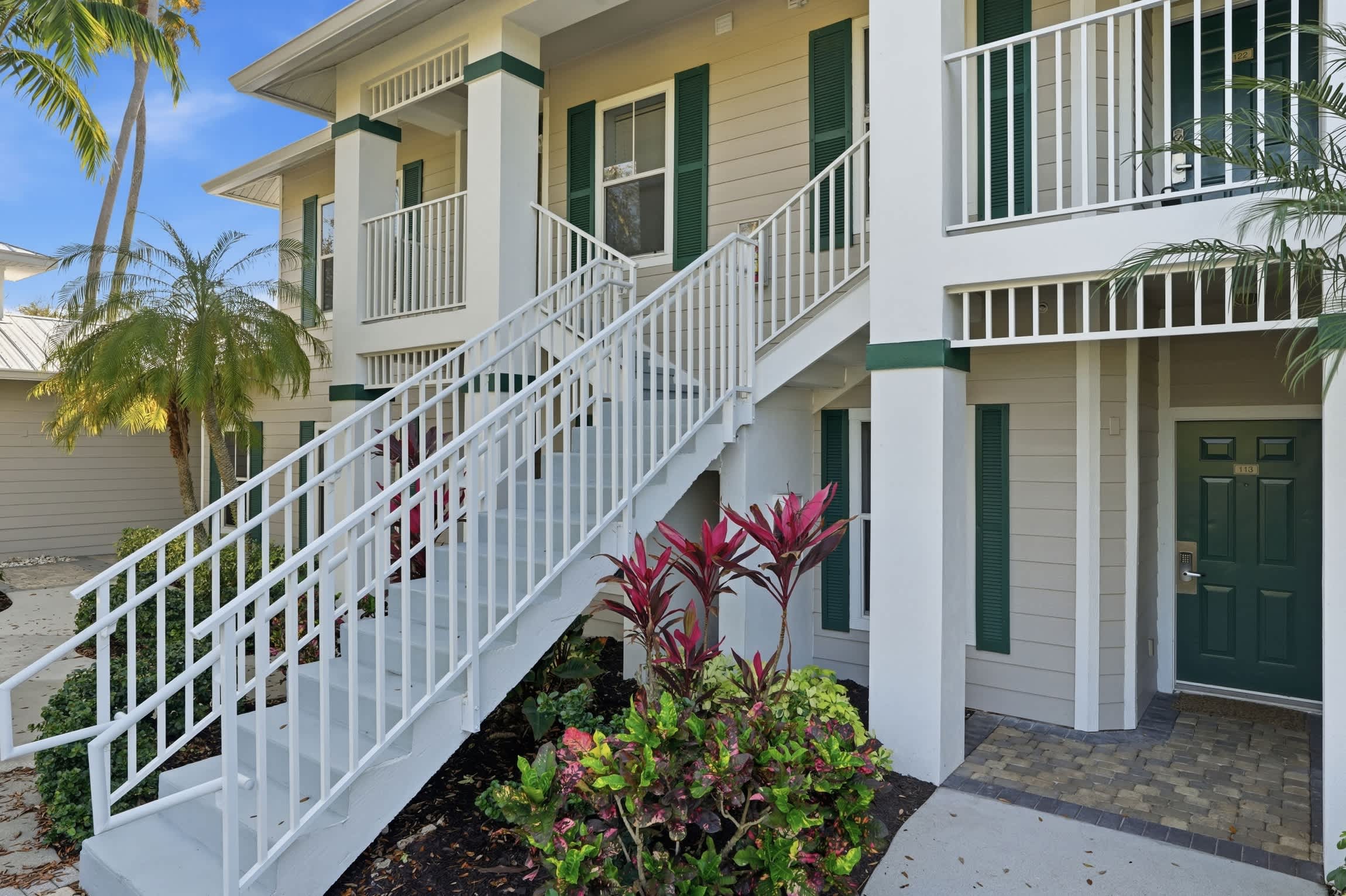 113 Unique Floor Plan Lake and Fountain View | Photo 26