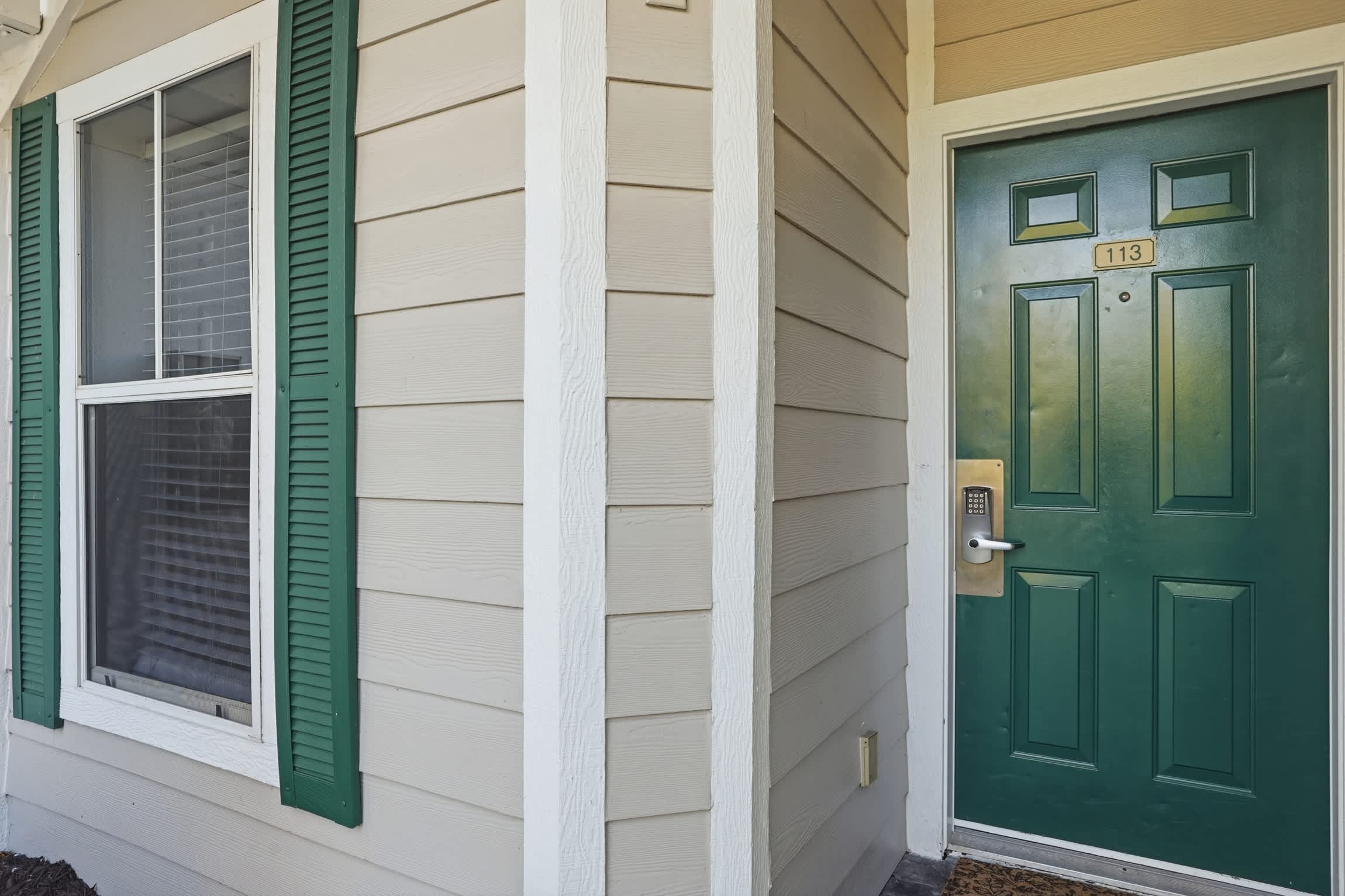 113 Unique Floor Plan Lake and Fountain View | Photo 9