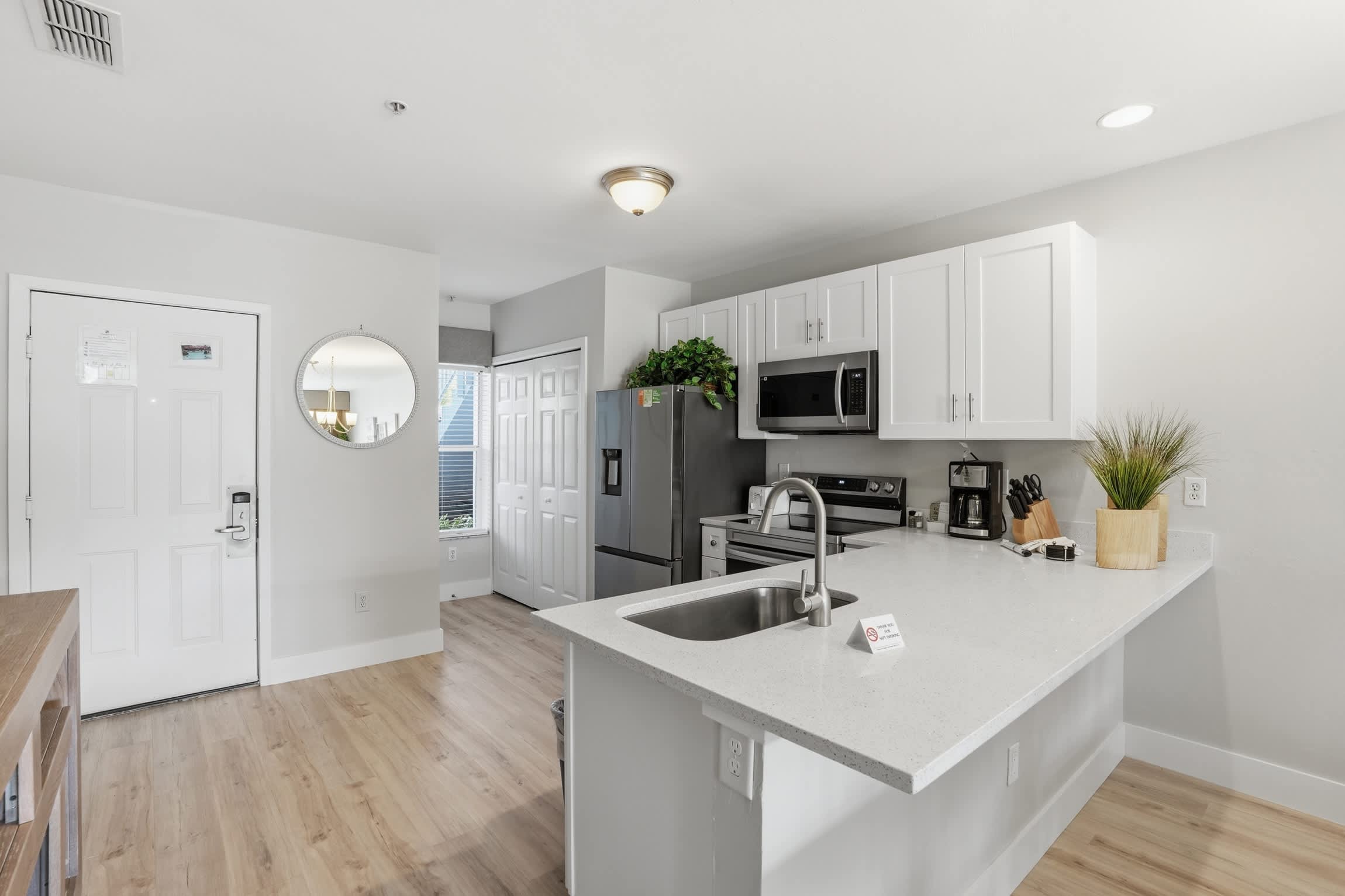 113 Unique Floor Plan Lake and Fountain View | Photo 10