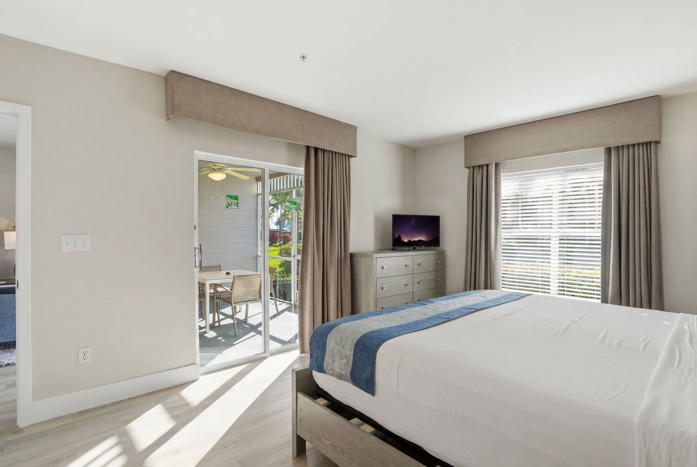 113 Unique Floor Plan Lake and Fountain View | Photo 18