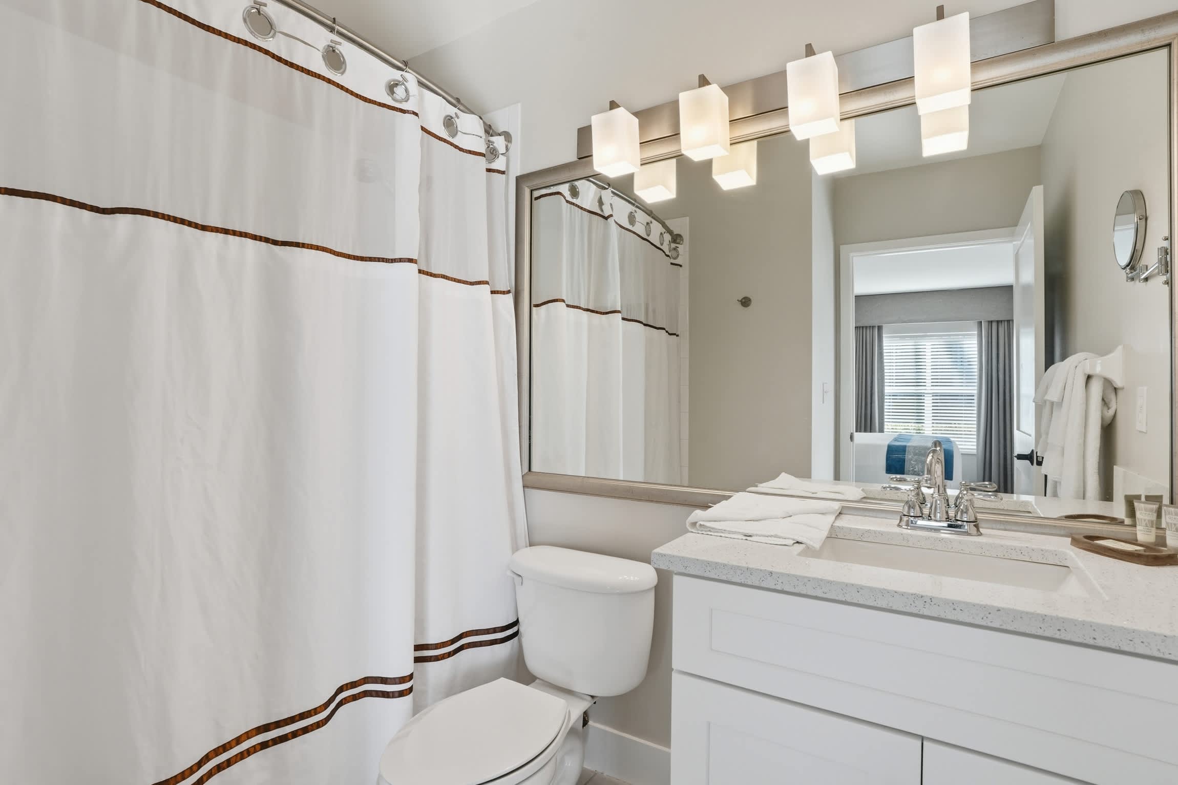 113 Unique Floor Plan Lake and Fountain View | Photo 20