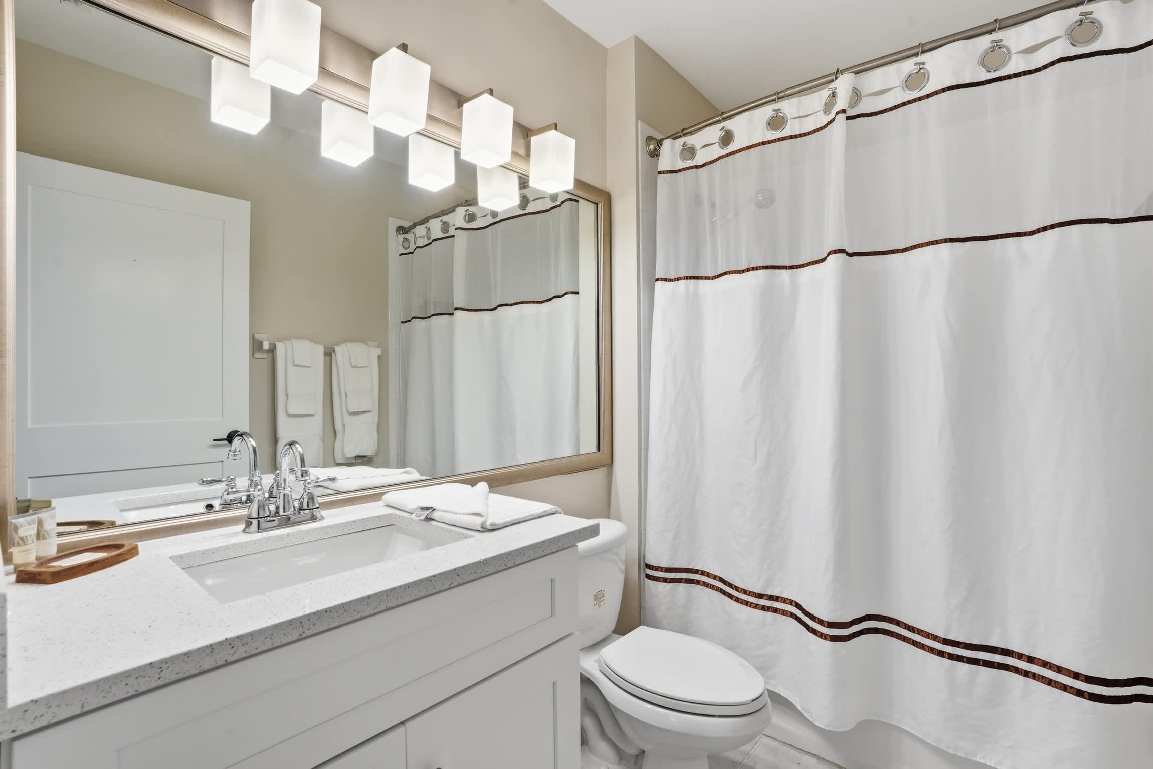 113 Unique Floor Plan Lake and Fountain View | Photo 22