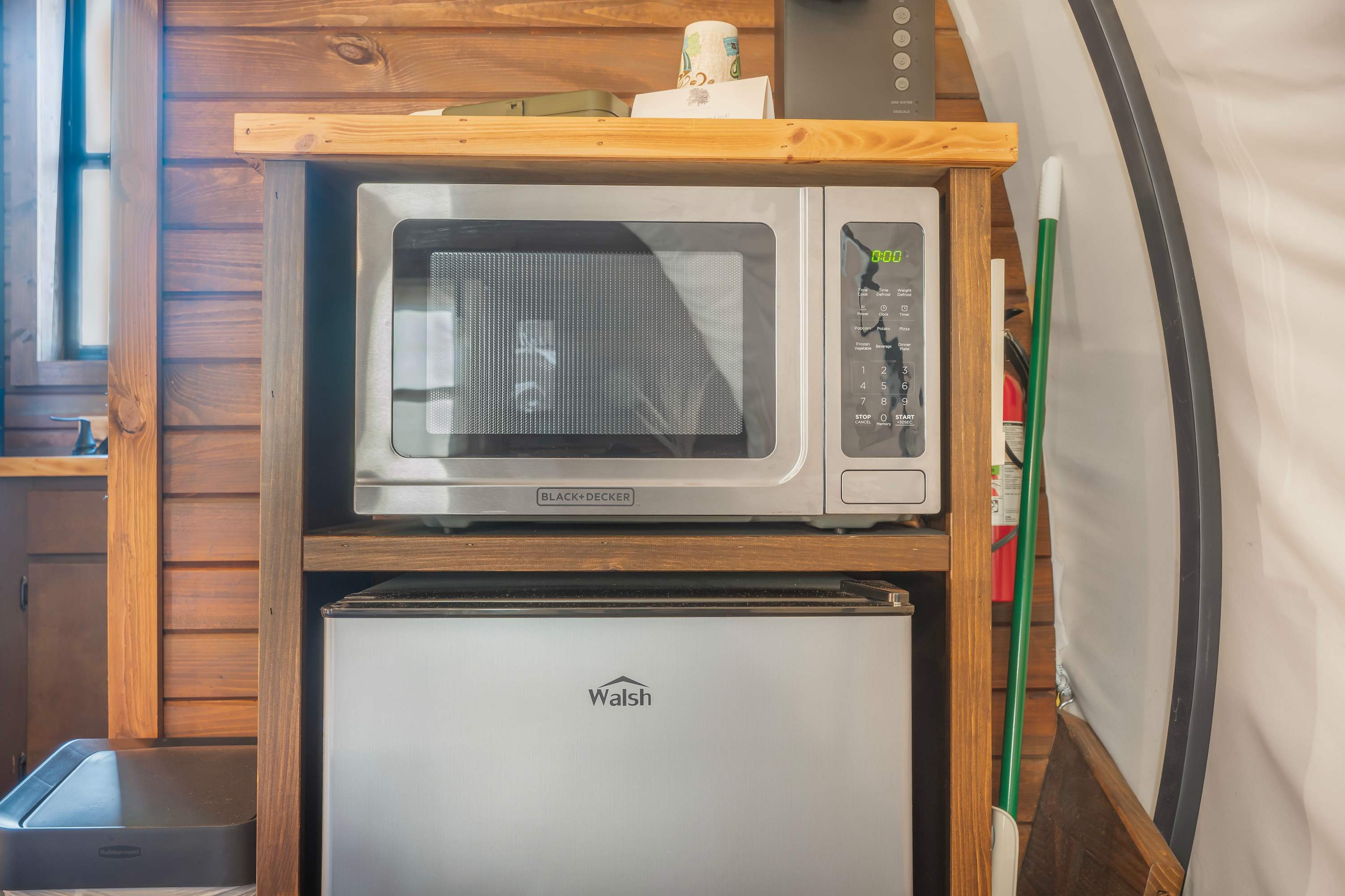 Microwave & Mini Fridge