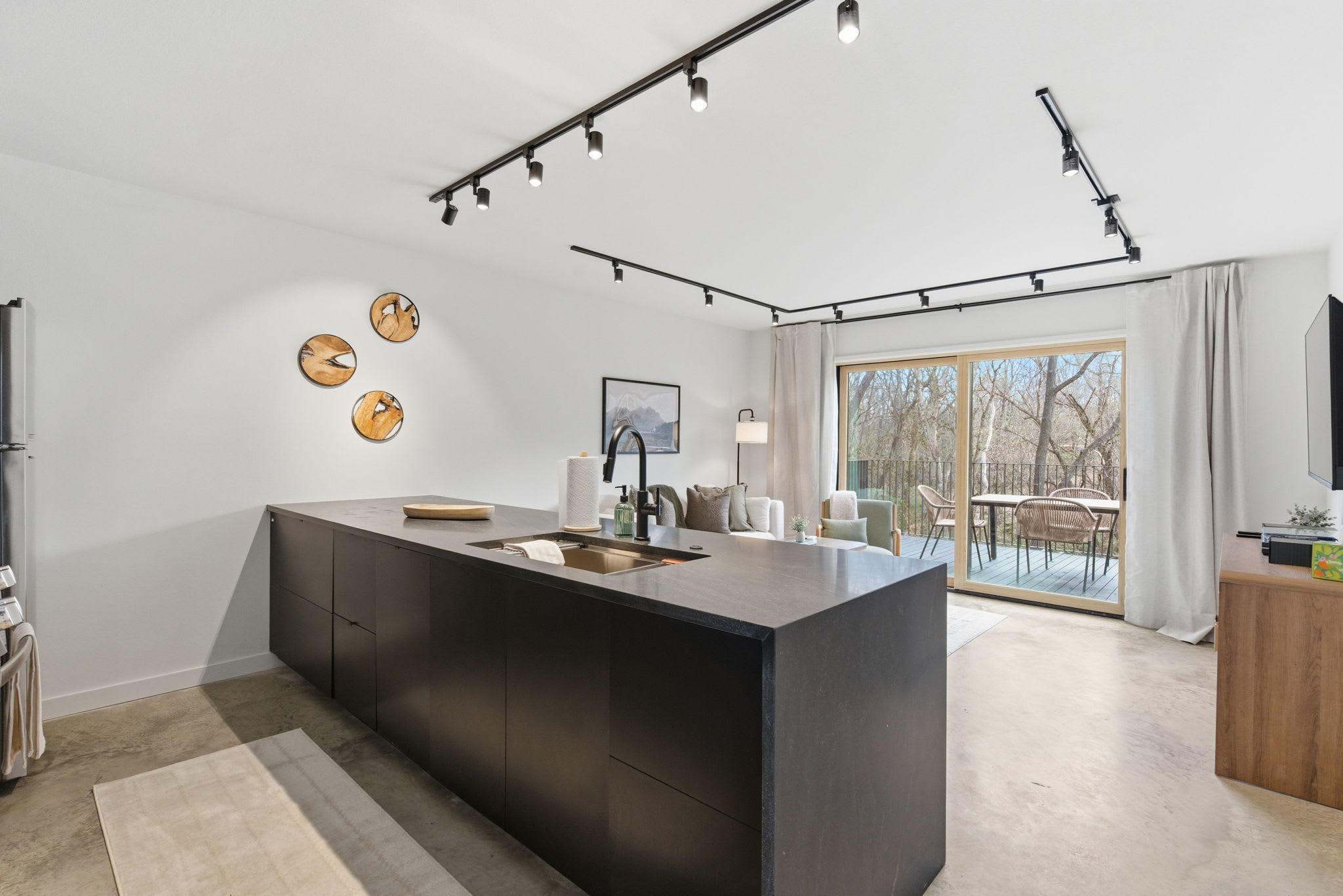 Kitchen/Living Space