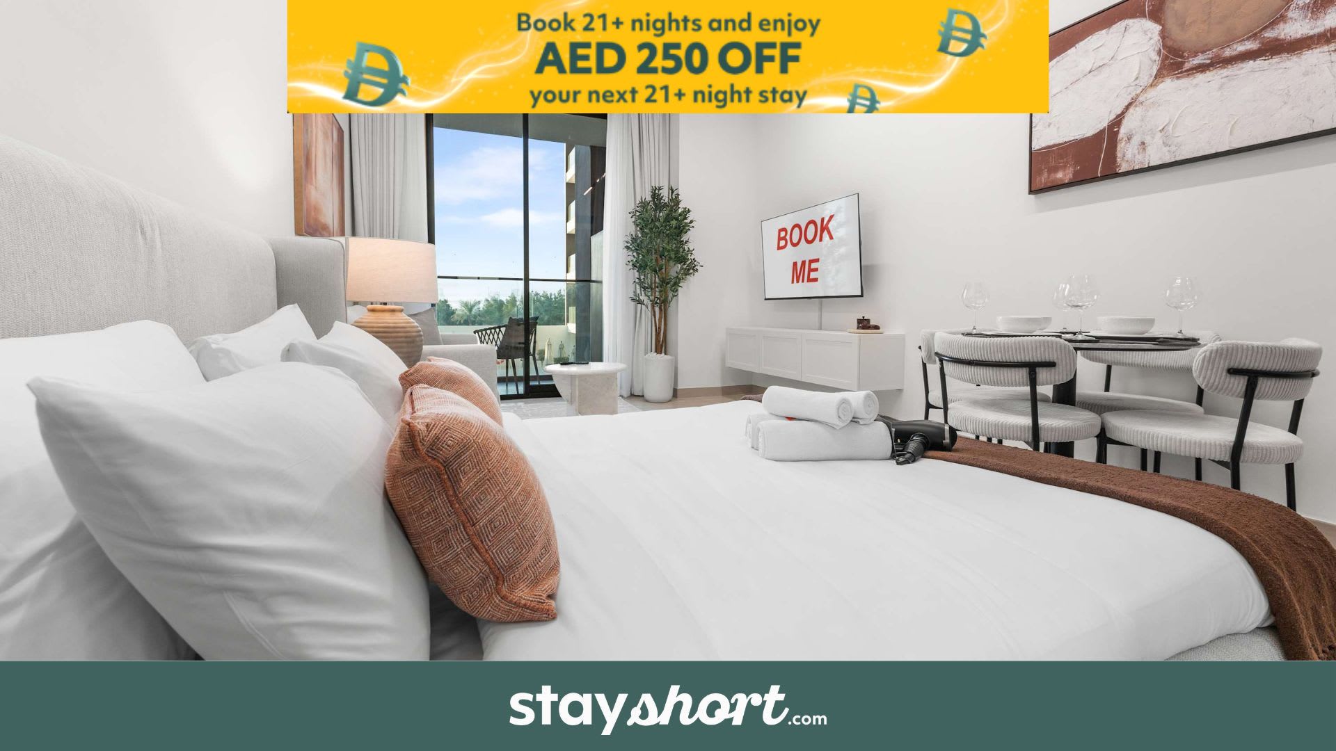 StayShort - Studio Unit in JVC Sleeps 4 with Balcony! — JVC, Dubai — vacation rental