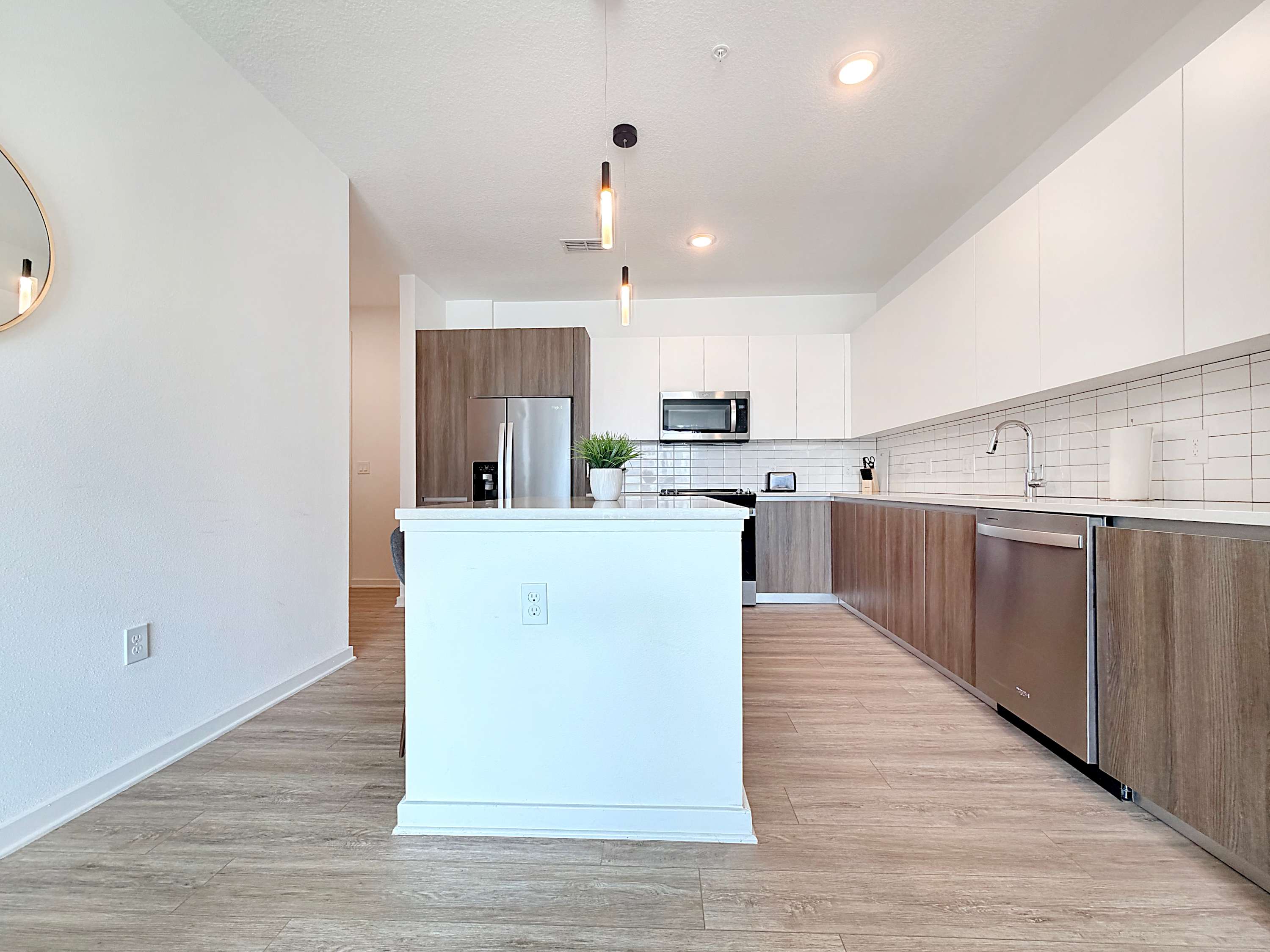 Luxury 1st Floor 2 BR Lakewood Ranch, Water Views