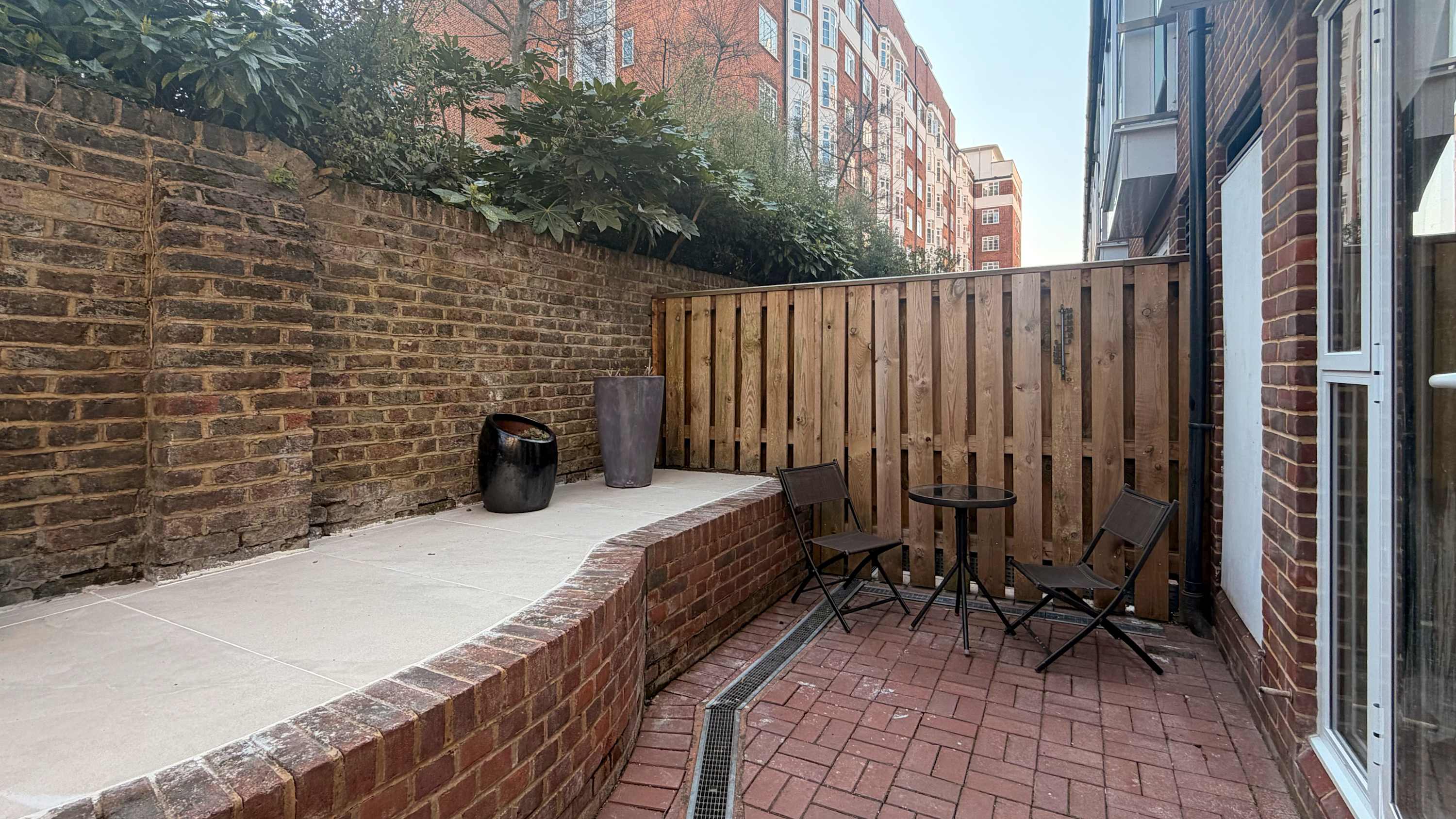 View The Abbey Mews House in 6 Grace Mews, 20 Abbey Road NW8 9BW The Abbey Mews House in 6 Grace Mews, 20 Abbey Road NW8 9BW - Property image 31 - VivreStays