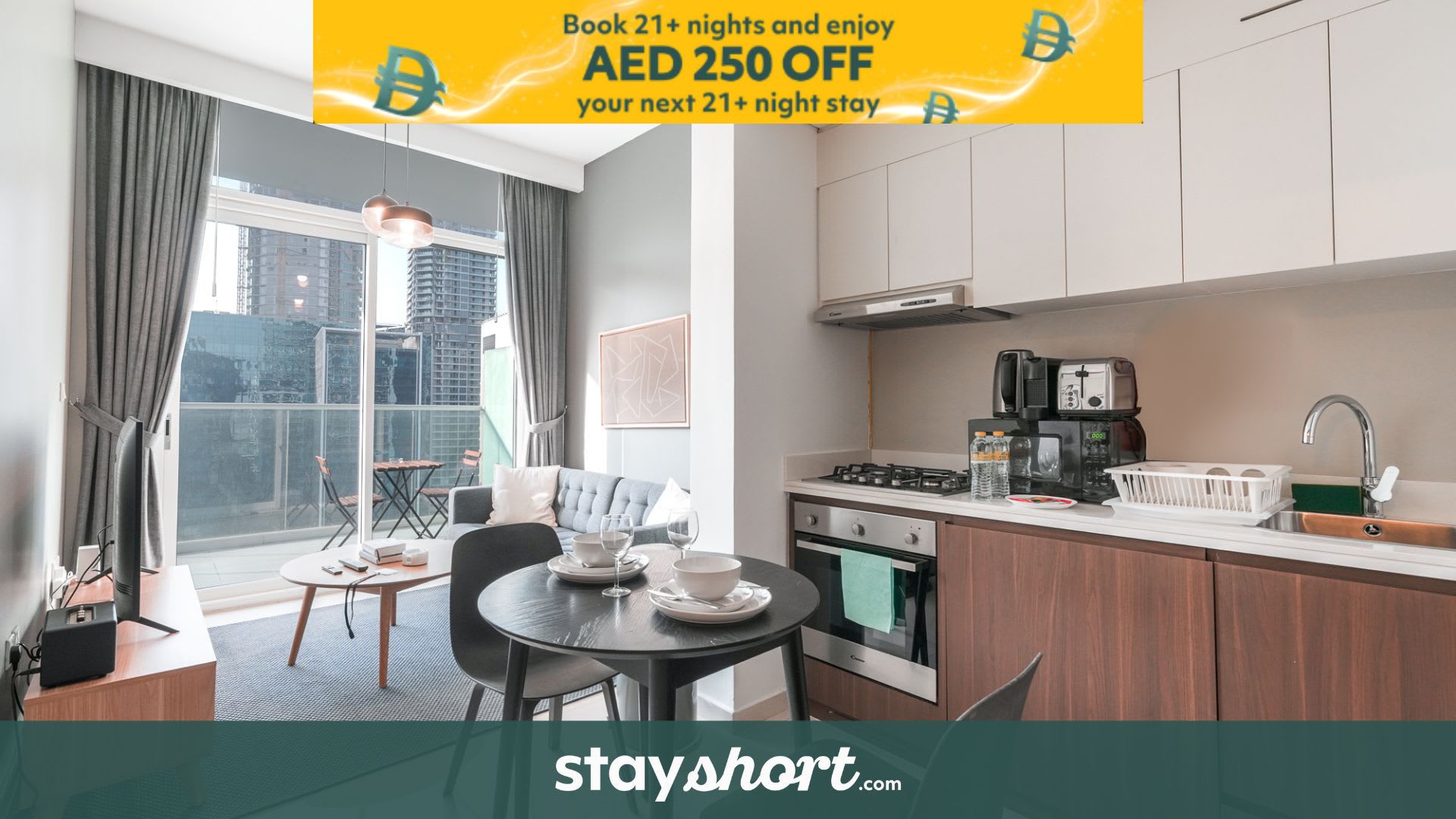 Free housekeeping visits during your stay - StayShort - 1 Bed in Business Bay Sleeps 2 with Burj Views! — Business Bay, Dubai — vacation rental