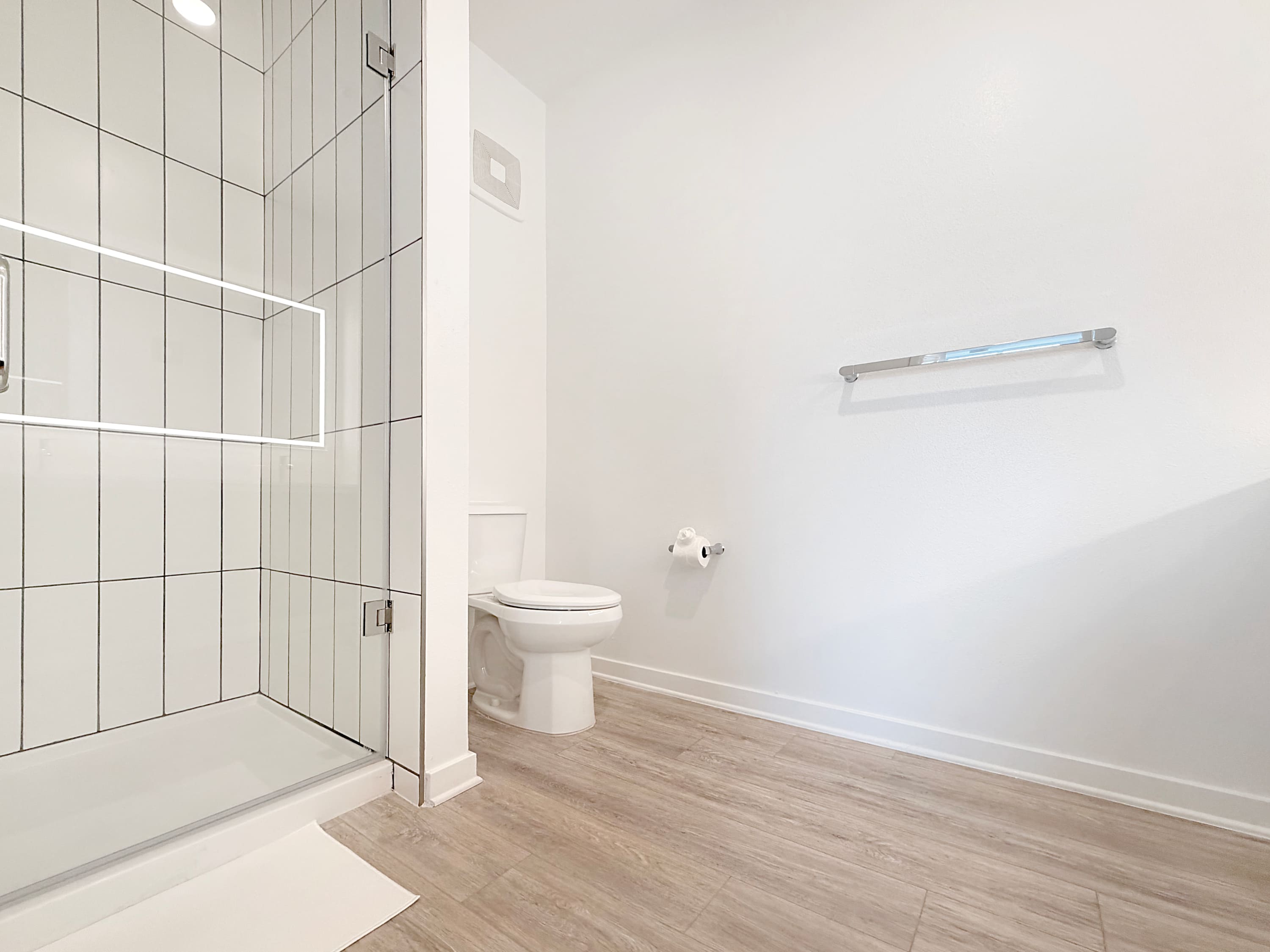 Brand New Luxury 1st Floor 2 BR Lakewood Ranch