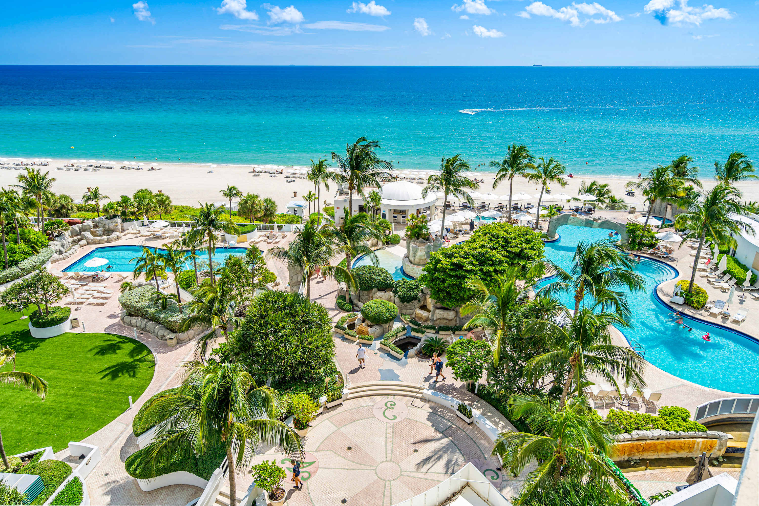 Beach, waves, and resort perks—pool, spa, and more