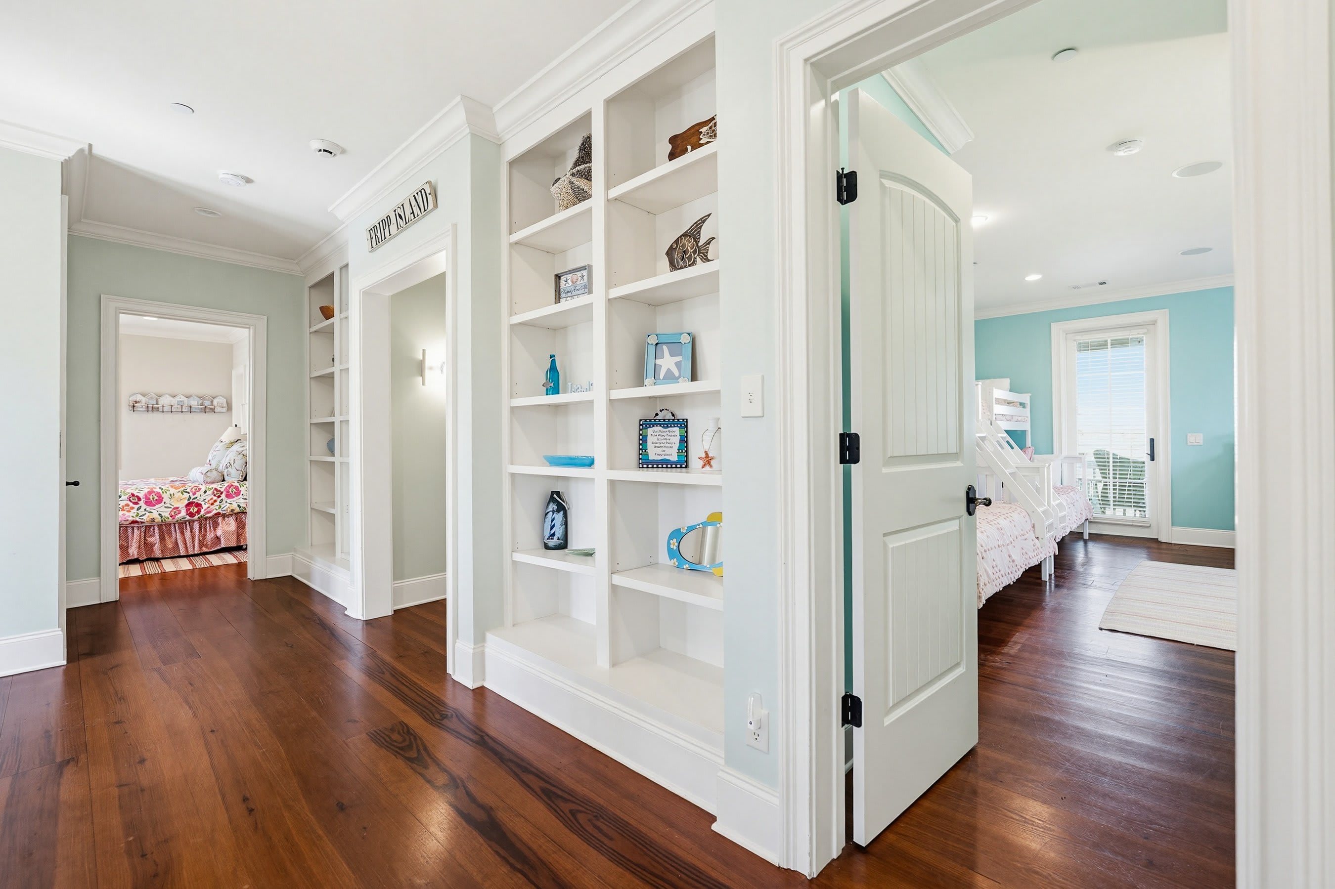 Landing on 2nd Level to Bedrooms