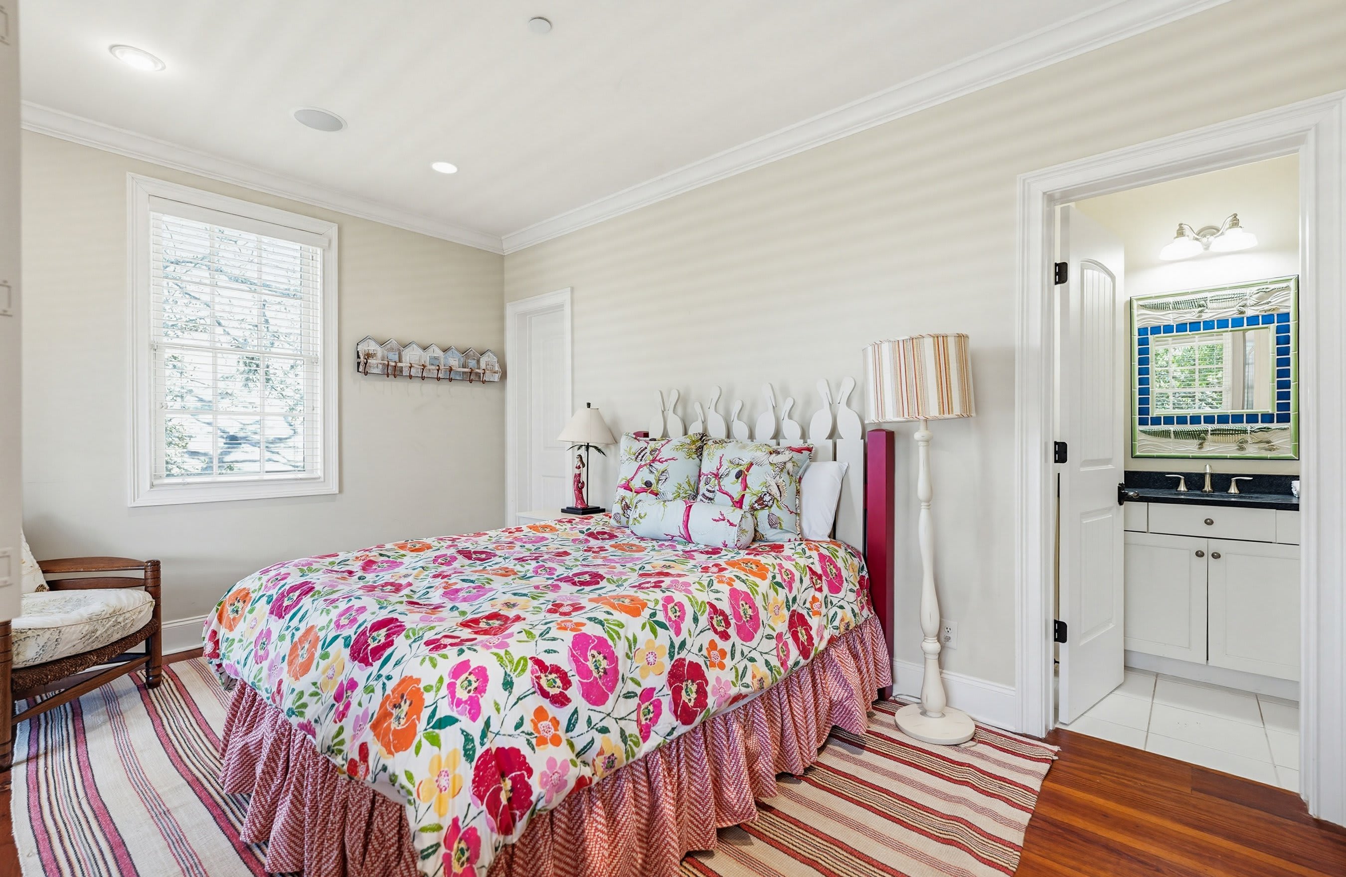 2nd Level Guest Bedroom with Queen Bed, Full En Suite Bathroom and Access to Front Porch