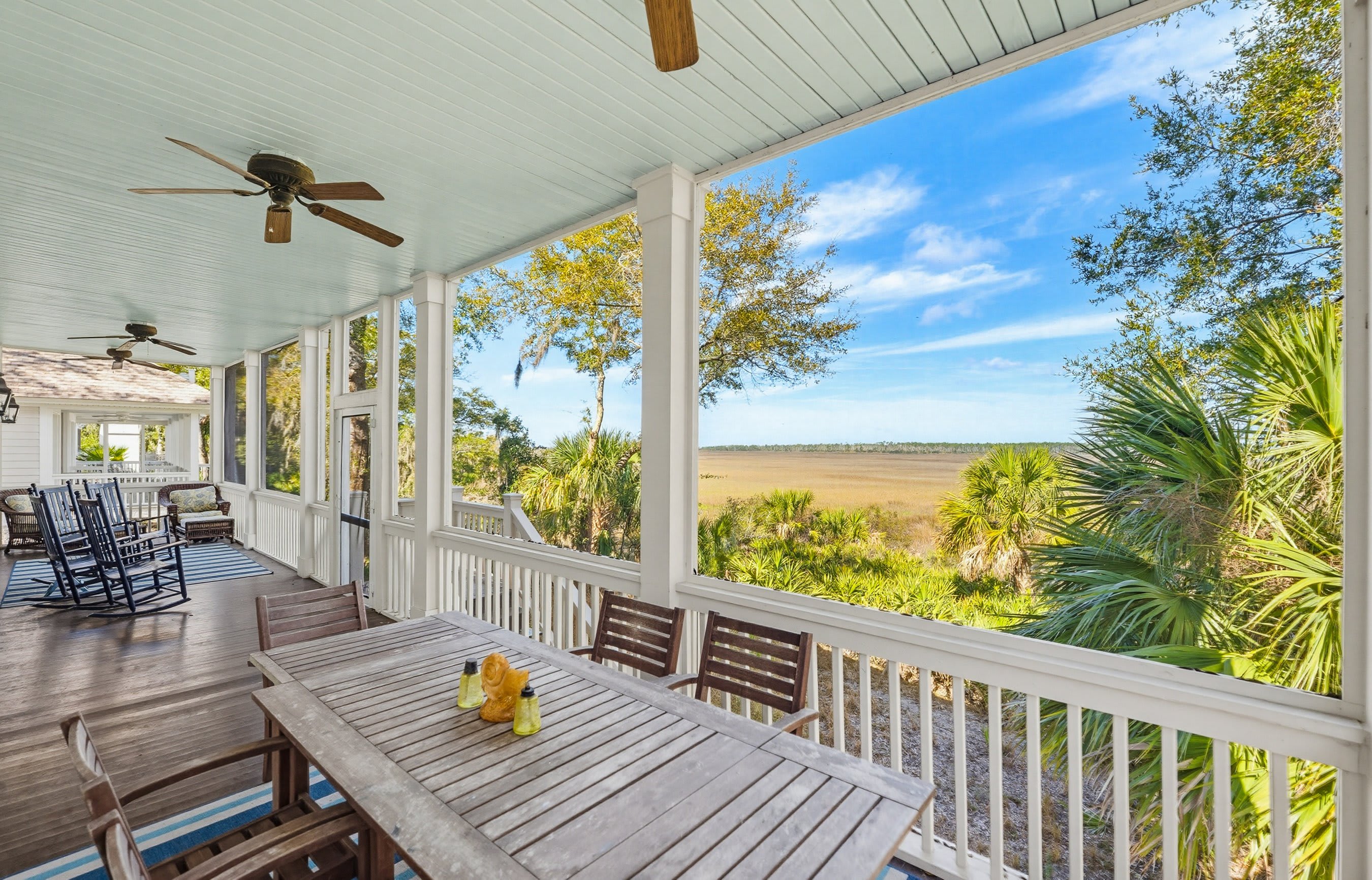 Screened Porch off Dining Area in Kitchen