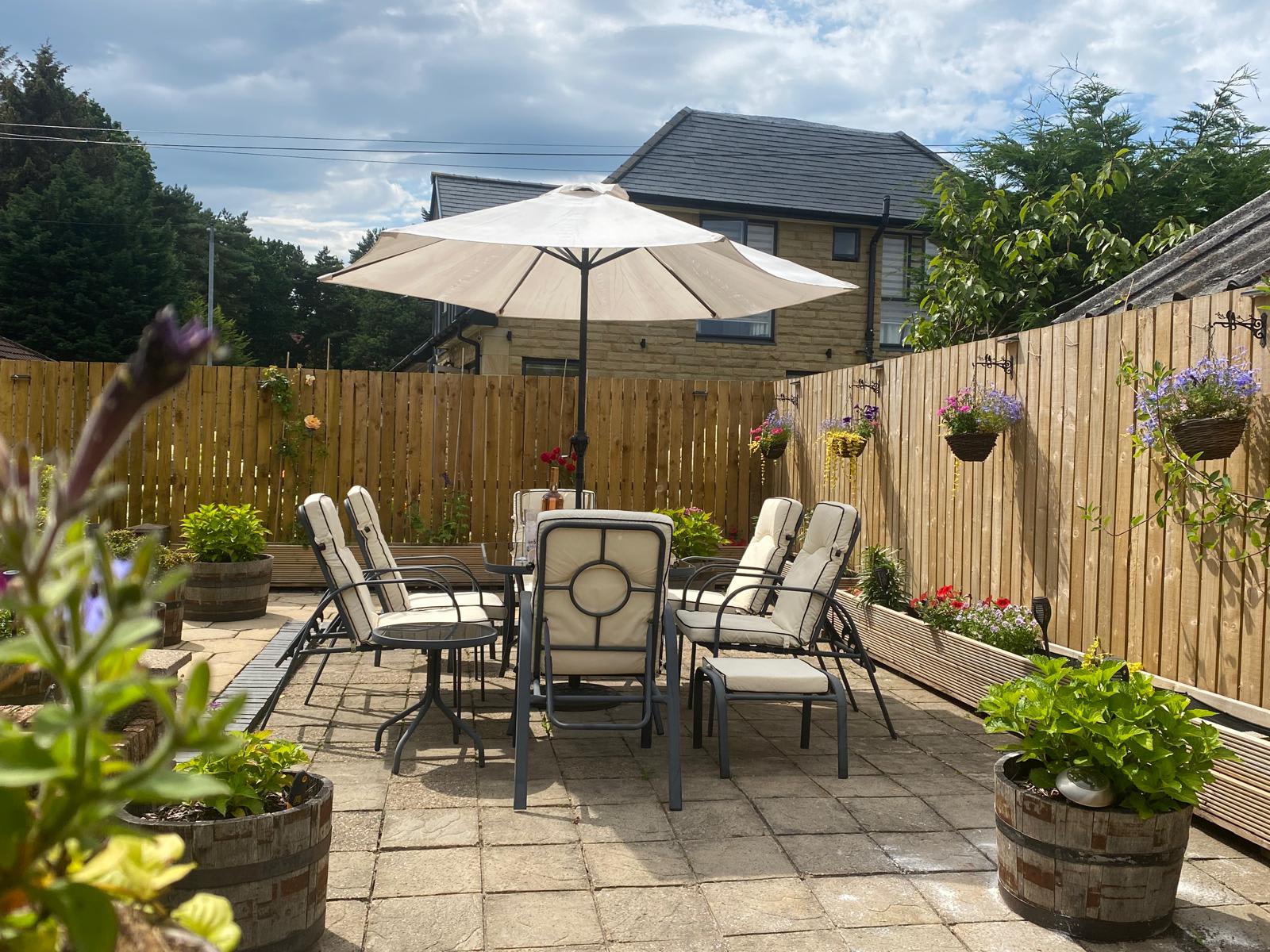 Corner View - Welcoming family home with hottub. in 12 Moore Drive G61 2QY - Property image 28 - VivreStays