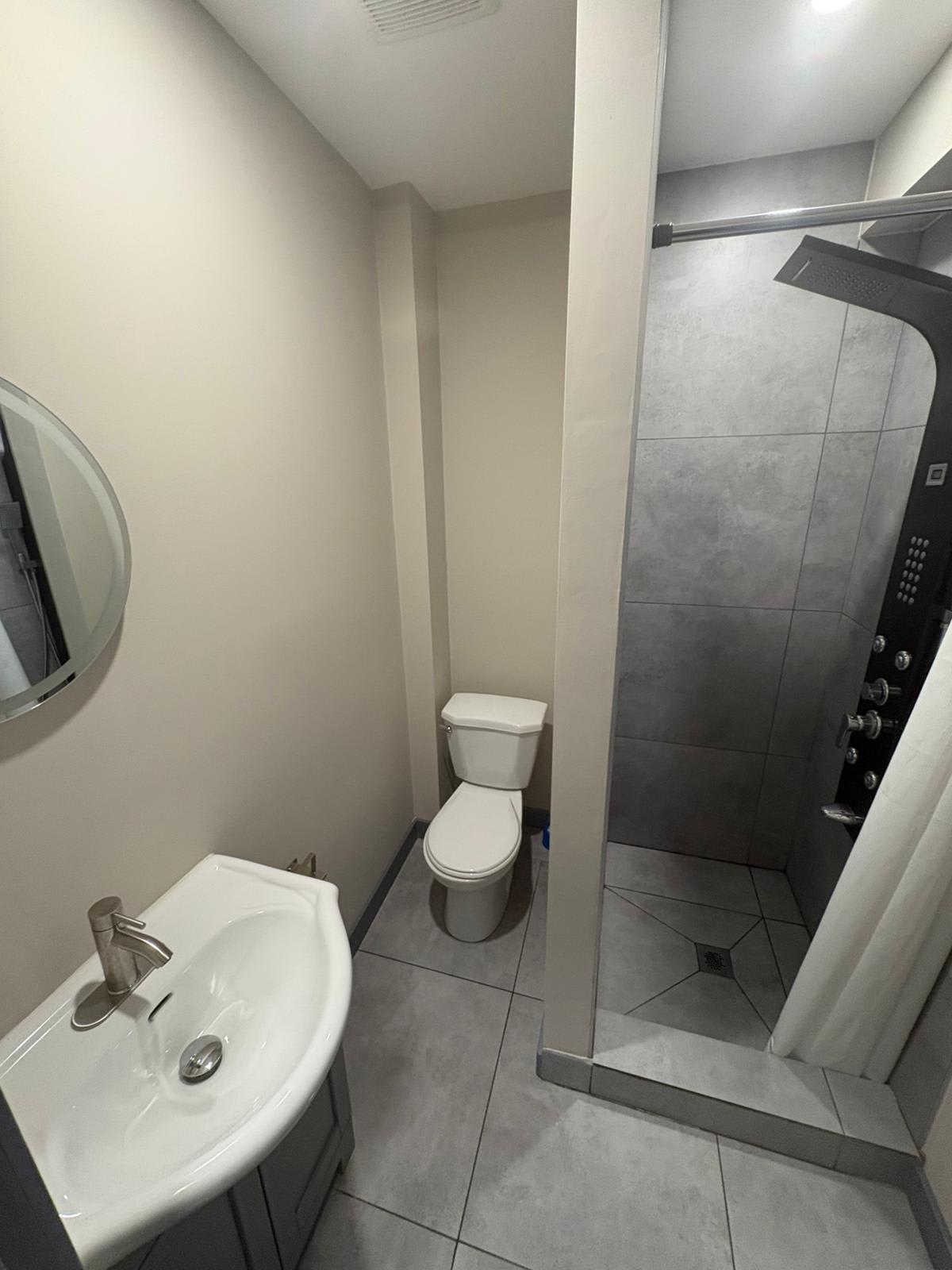 #40.5 St. Catharines 1-bedroom Hotel-Apartment