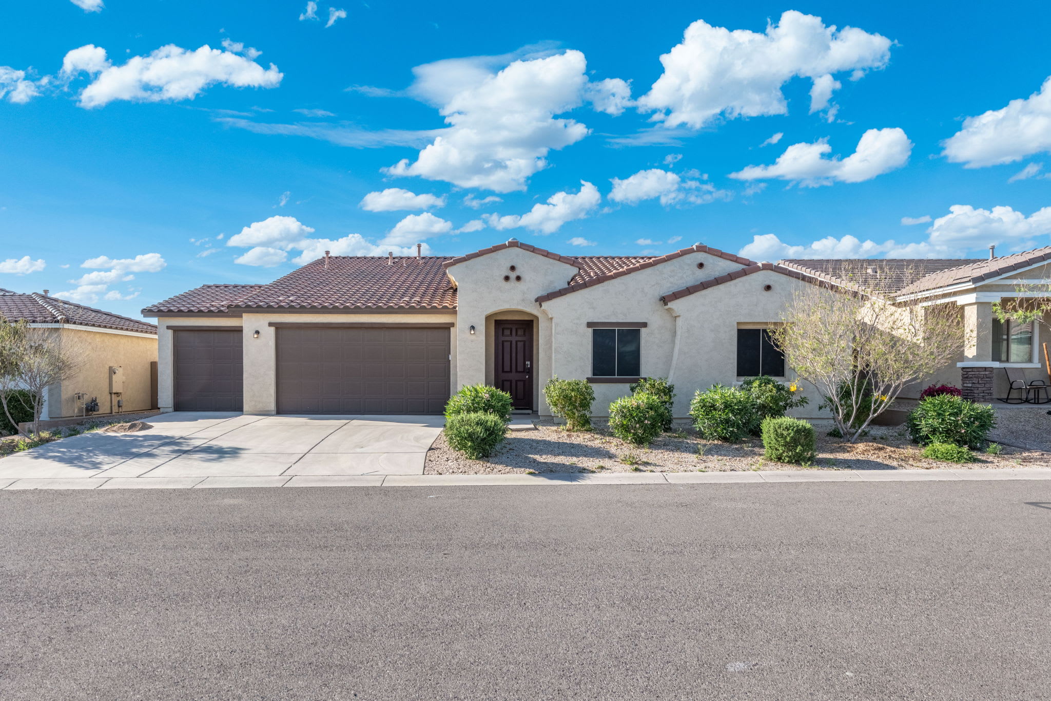 Spacious 4BR Retreat,Sleeps 8,Near Spring Training — Litchfield Park, AZ — vacation rental
