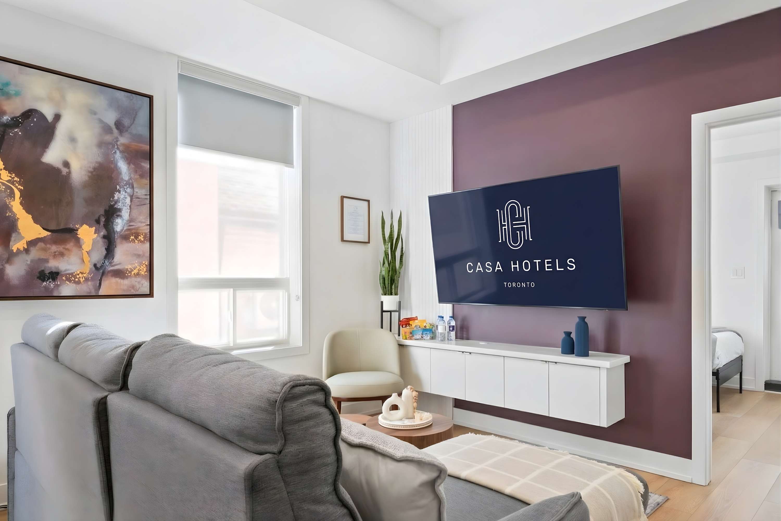 The McCaul by Casa Hotels Modern Suite 2