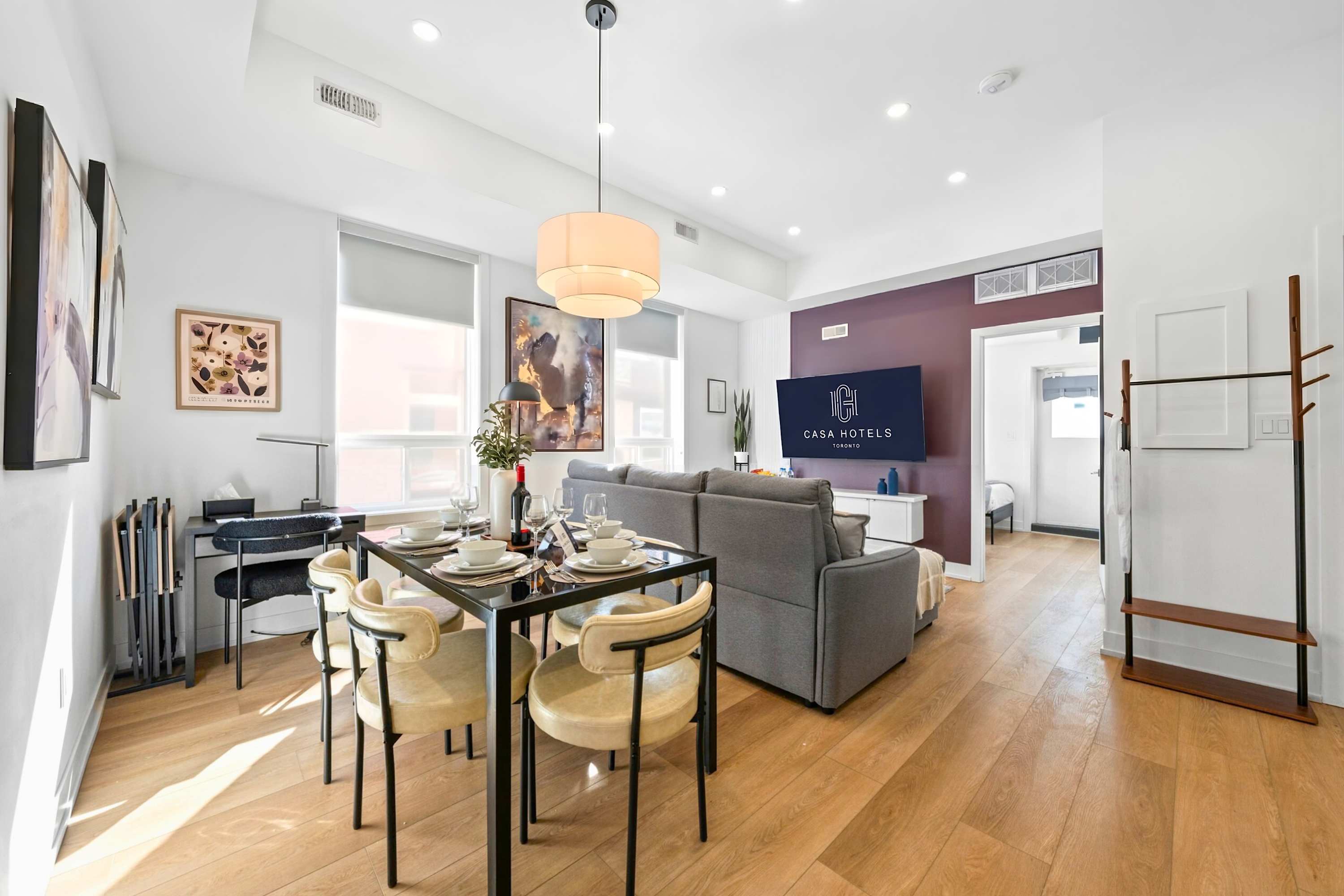 The McCaul by Casa Hotels Modern Suite