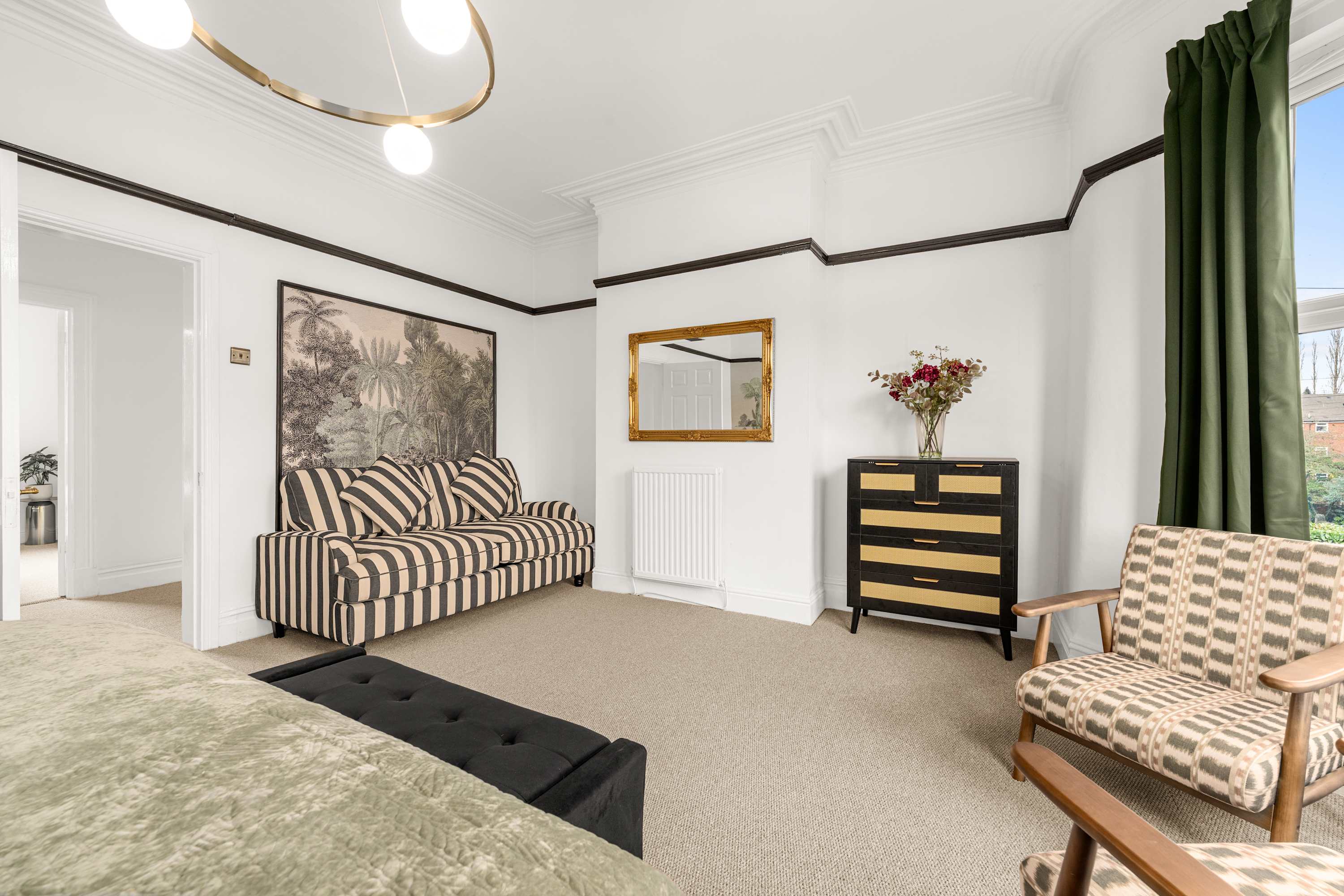 Spacious 5BR Didsbury | Garden, Parking & 58" TV" in Claremont Grove 18 M20 2GL - Property image 18 - VivreStays