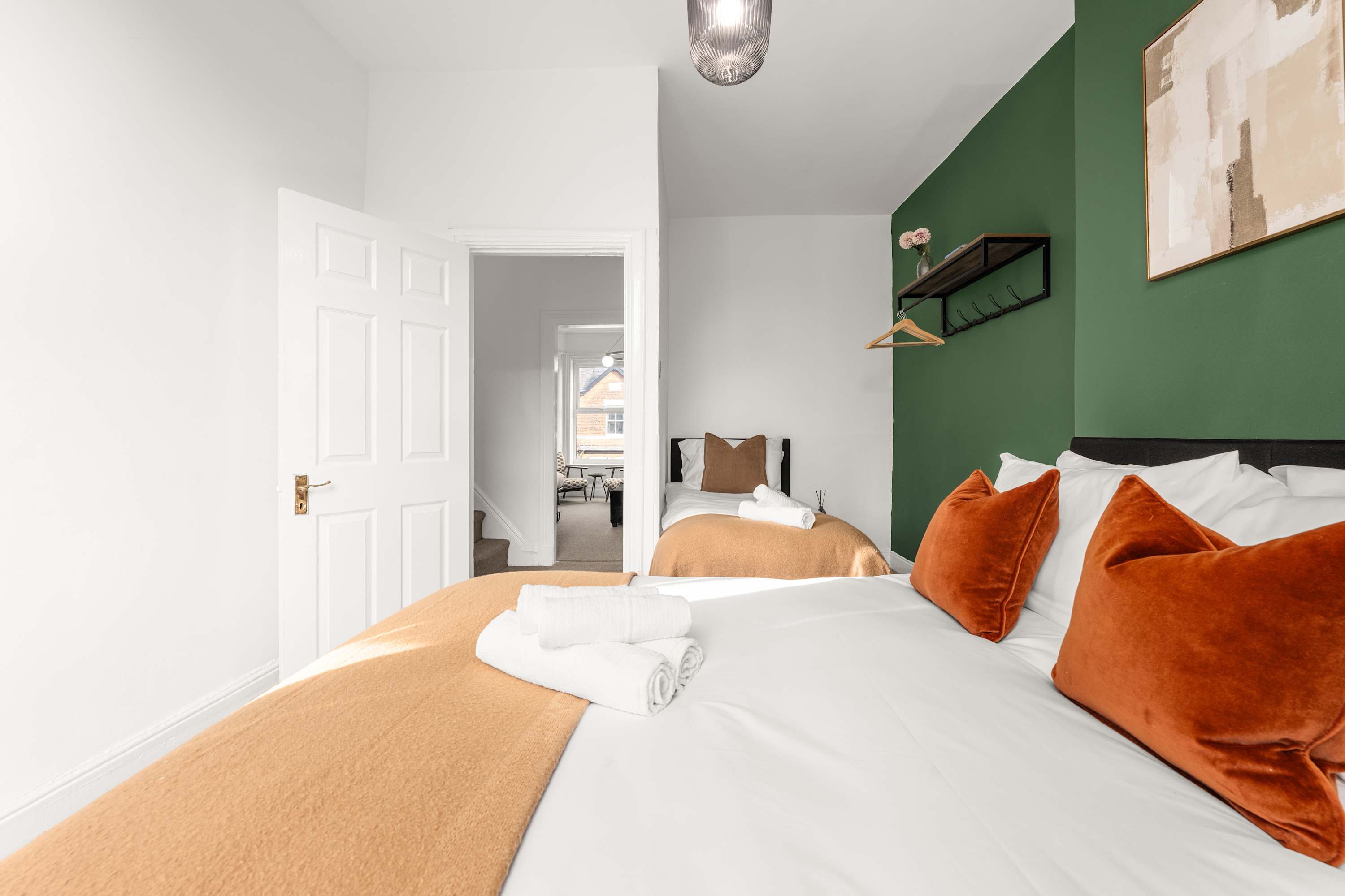 Spacious 5BR Didsbury | Garden, Parking & 58" TV" in Claremont Grove 18 M20 2GL - Property image 24 - VivreStays