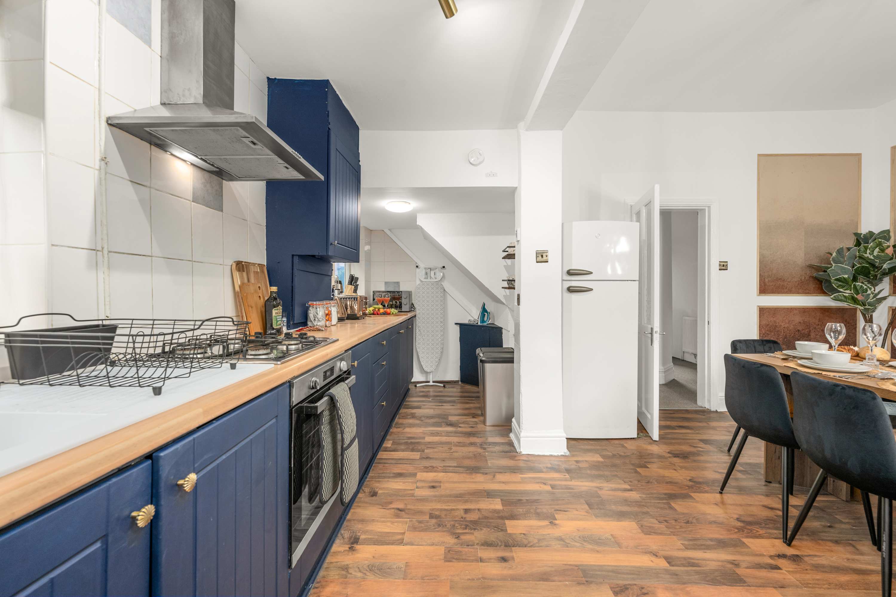 Spacious 5BR Didsbury | Garden, Parking & 58" TV" in Claremont Grove 18 M20 2GL - Property image 29 - VivreStays