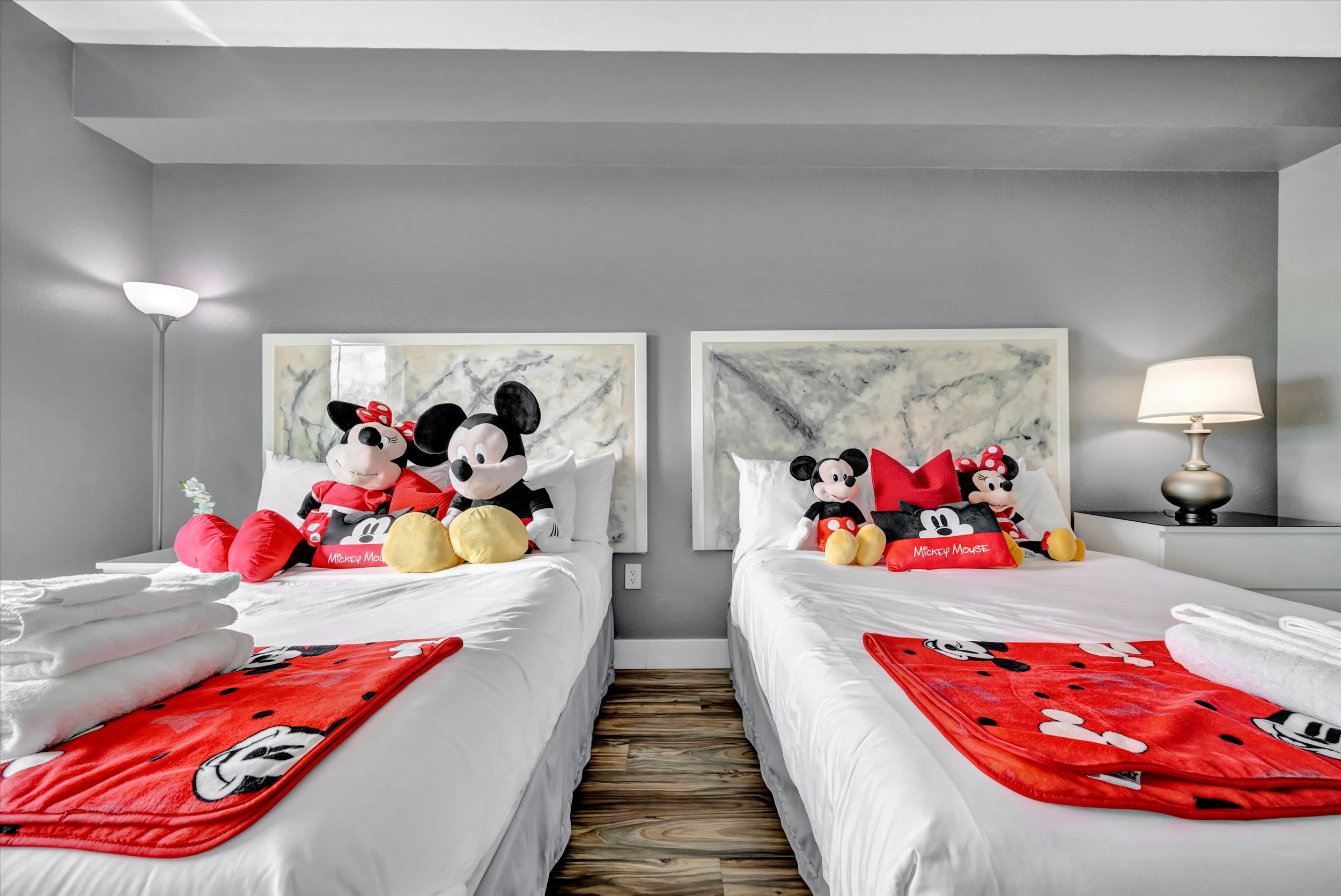 8 mins to Disney NO Resort Fees! Free Park Shuttle — Orlando, FL — vacation rental