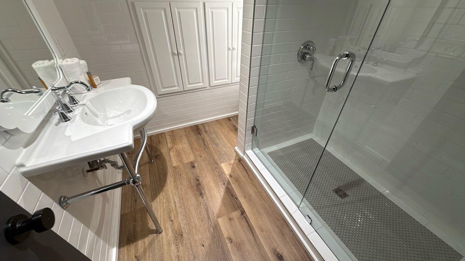 Guest En Suite Bathroom