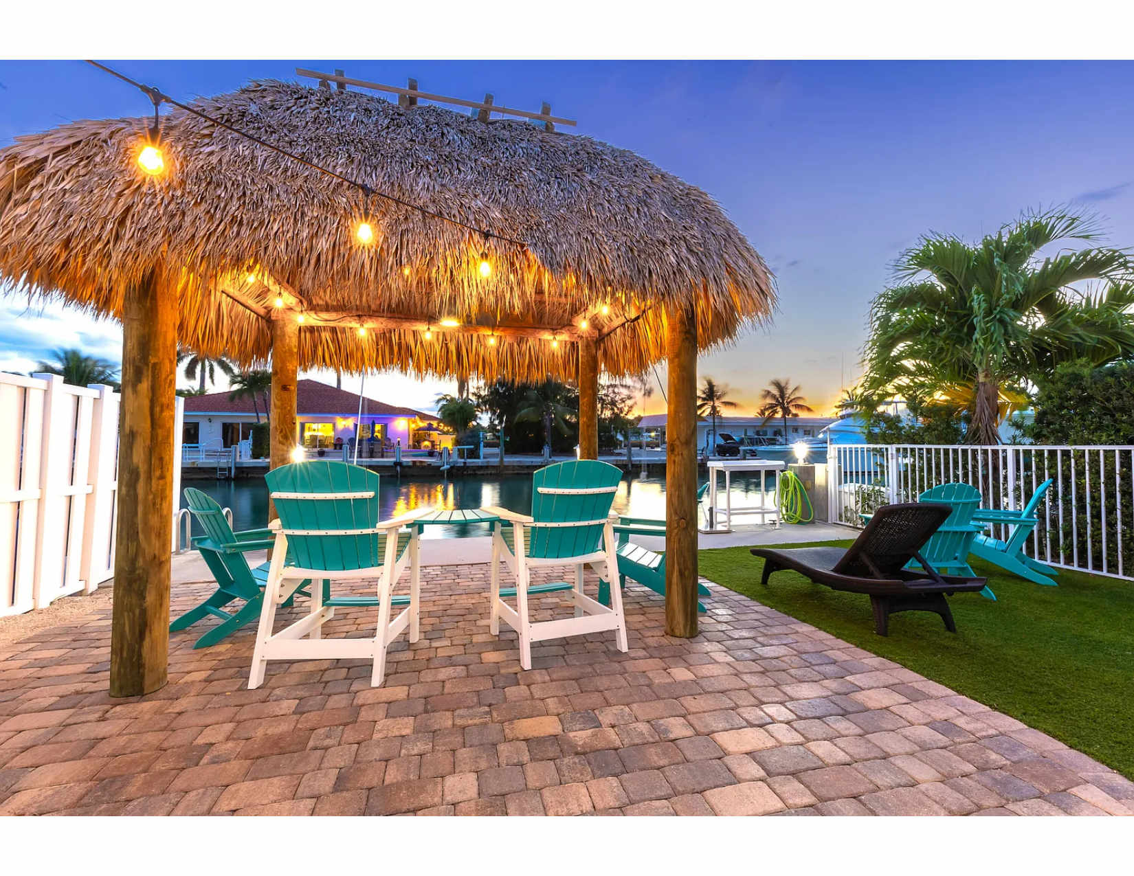 Happy Manatee - 3 bed/2 bath 1/2 duplex home waterfront with 37 ft dockage in Key Colony Beach, with Cabana Club private membership — Key Colony Beach, FL — vacation rental