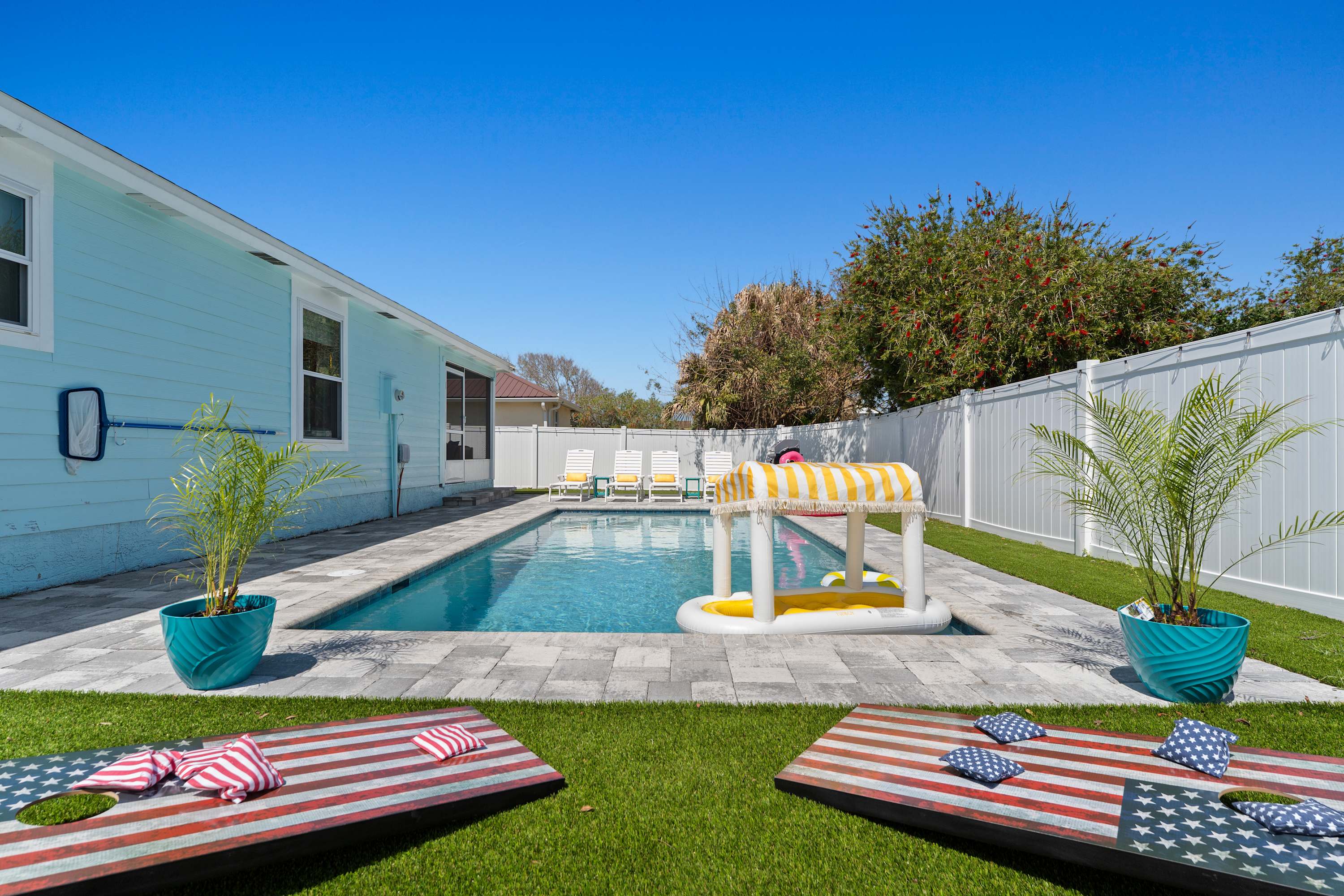 Sparking Pool, Steps to Beach, Game Room, TVs, BBQ