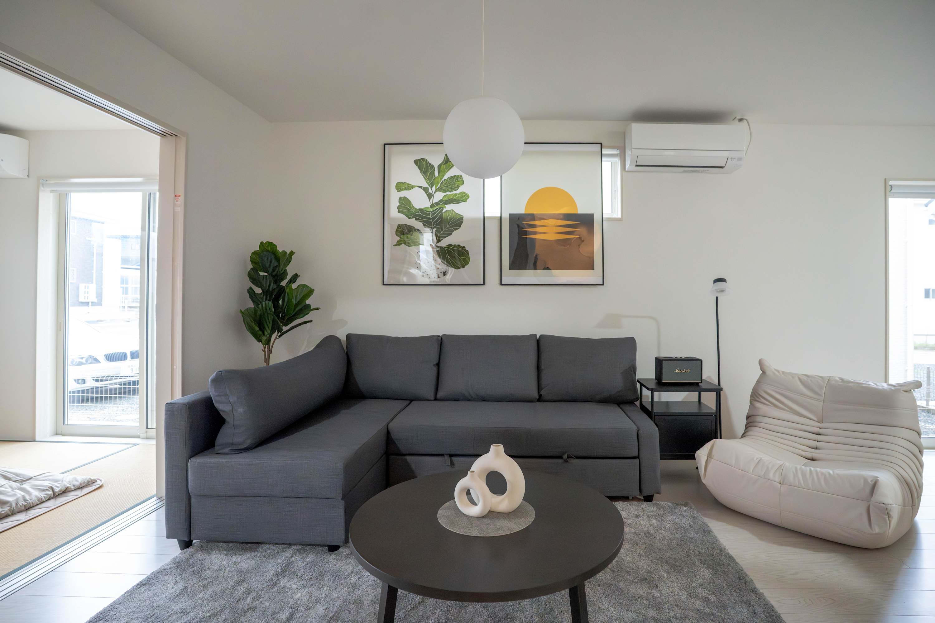 Restavio Ozu 052 Modern 4BR Stay in Ozu Hachikubo for 11 Guests