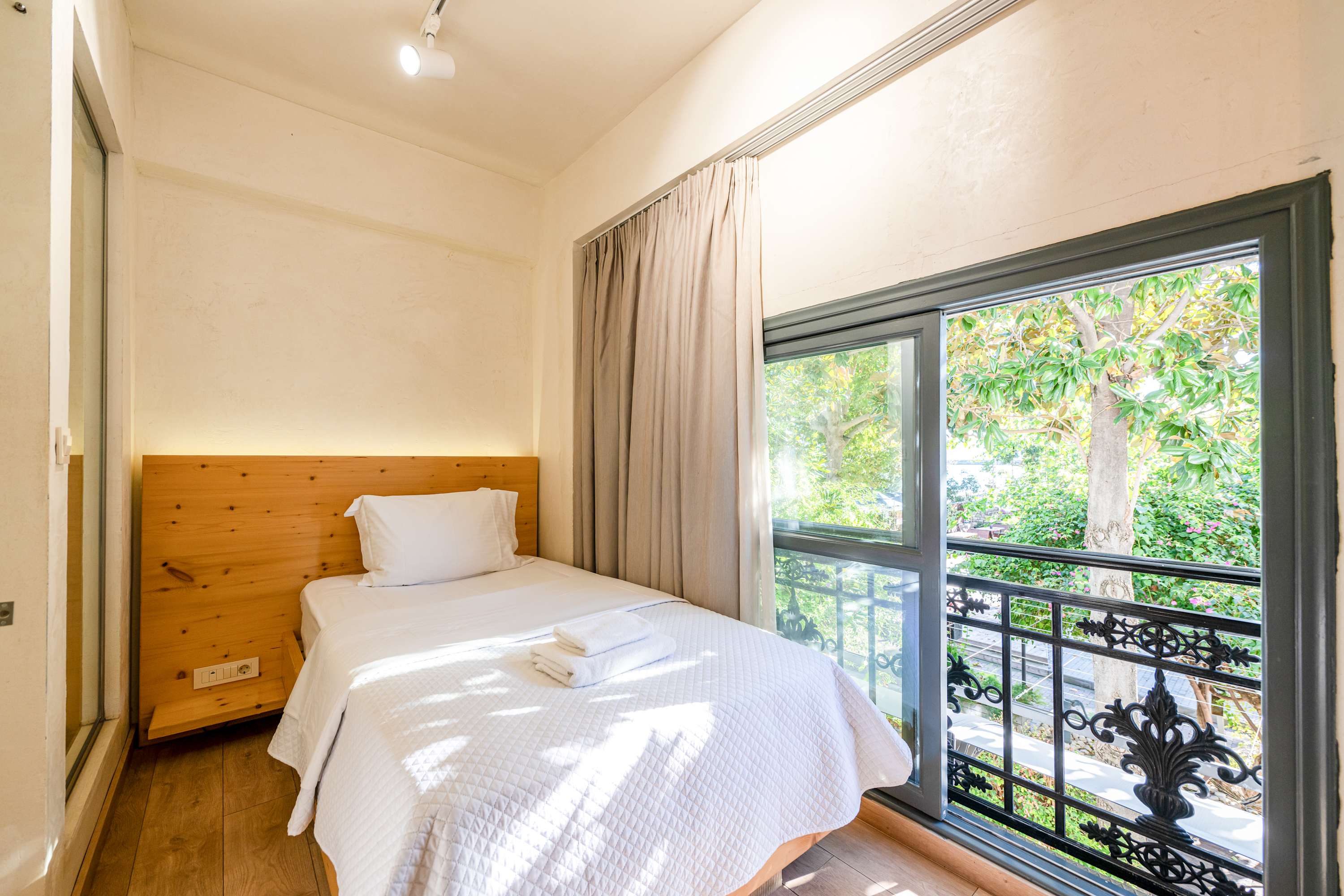 Panellinion Beachfront Hotel- Single Room — Kalamata — vacation rental