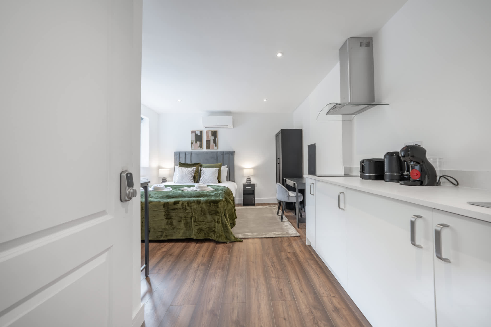 Modern Studio in Knightsbridge in Beaufort Gardens SW3 1QH - Property image 6 - VivreStays