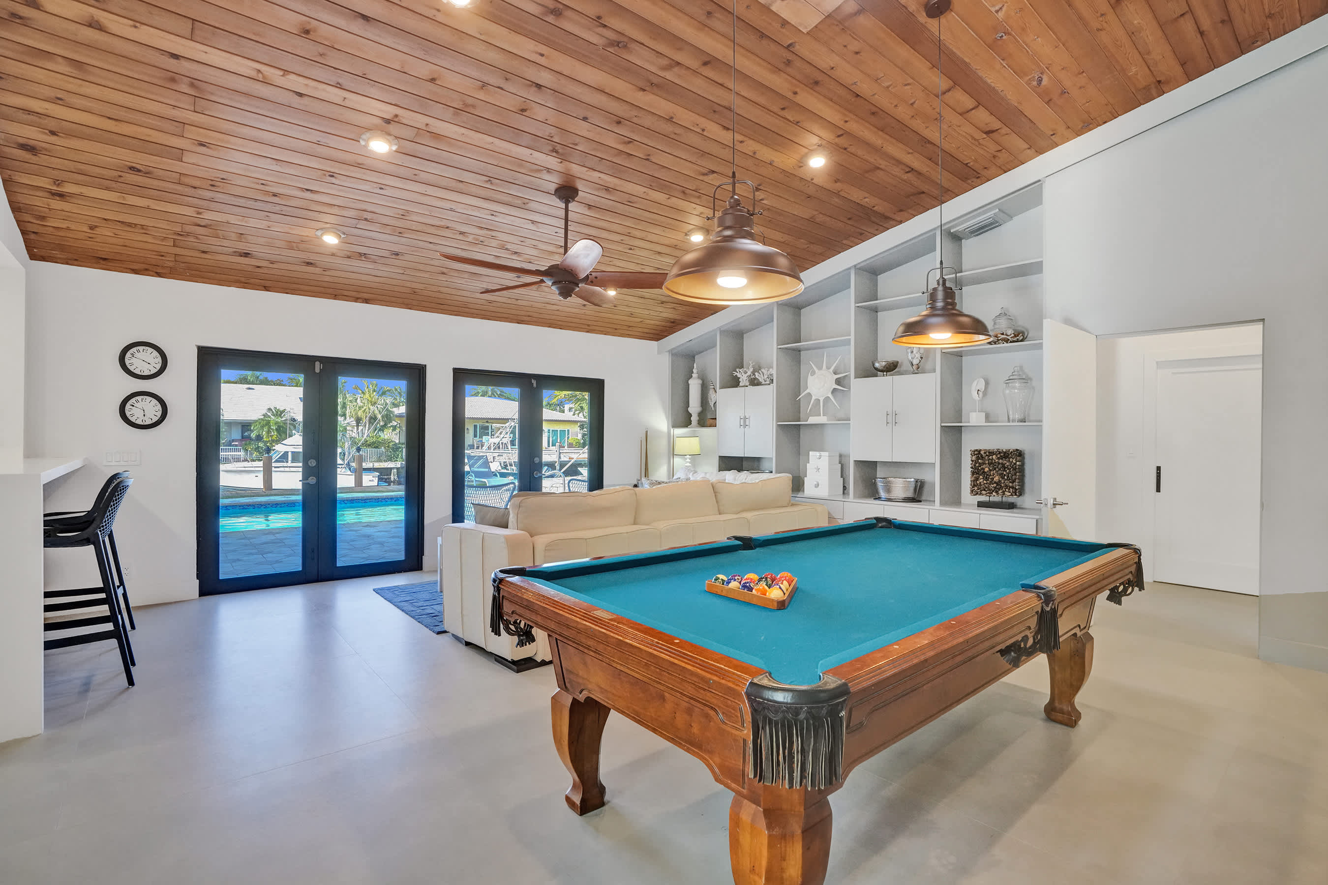 Villa by the Sea🌴 🌊 Luxury Coastal Retreat - 5 Minute walk to beach