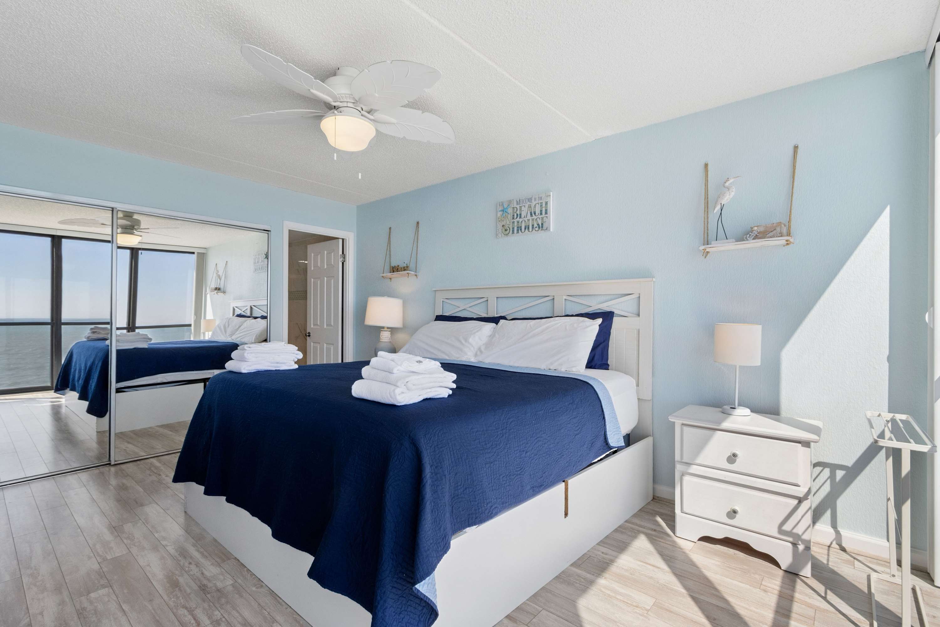 Golden Sands 1407