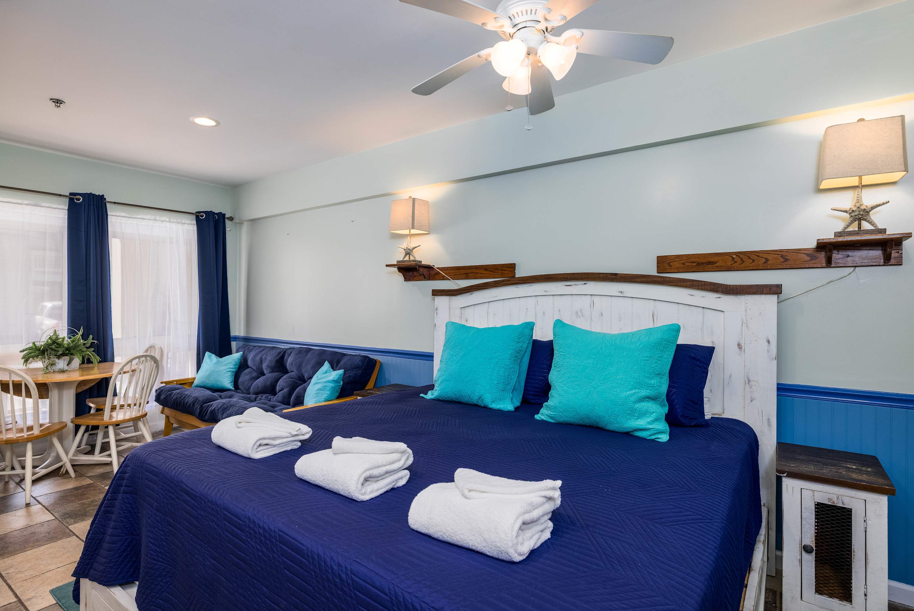 504 Sunsuite | Photo 8