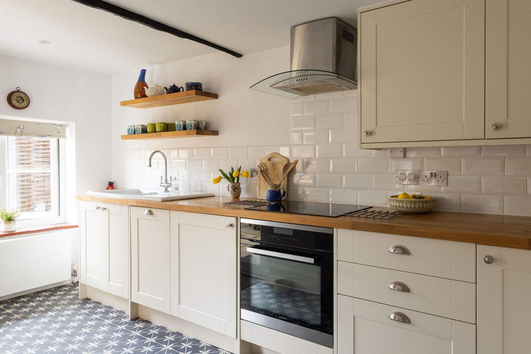 Journey’s End Luxury Cottage 100m from Sea