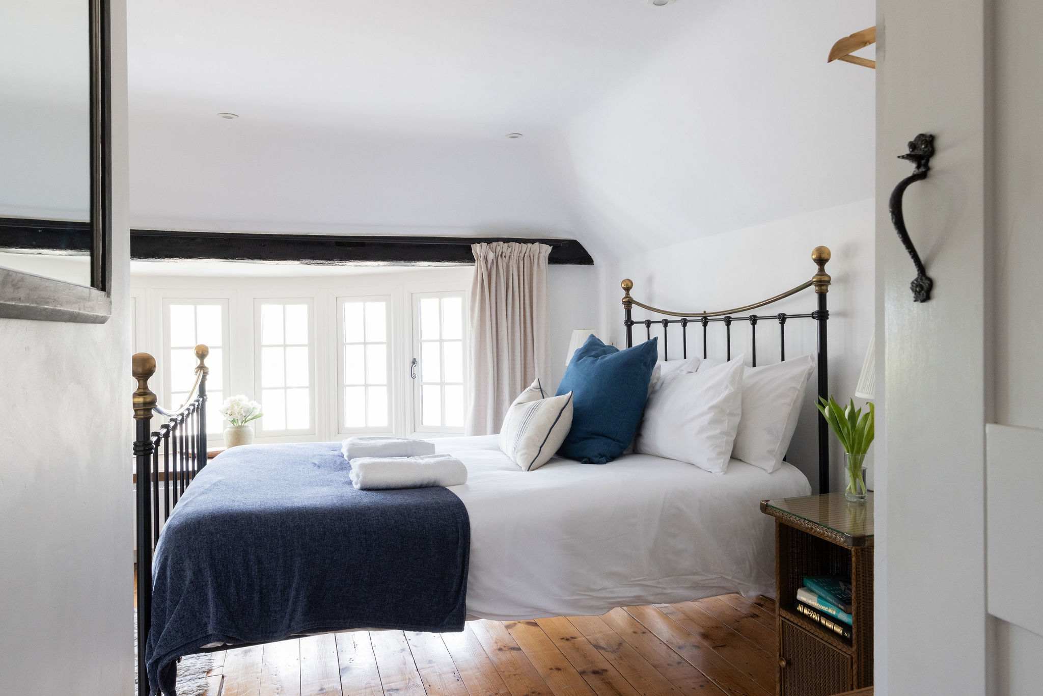 Journey’s End Luxury Cottage 100m from Sea