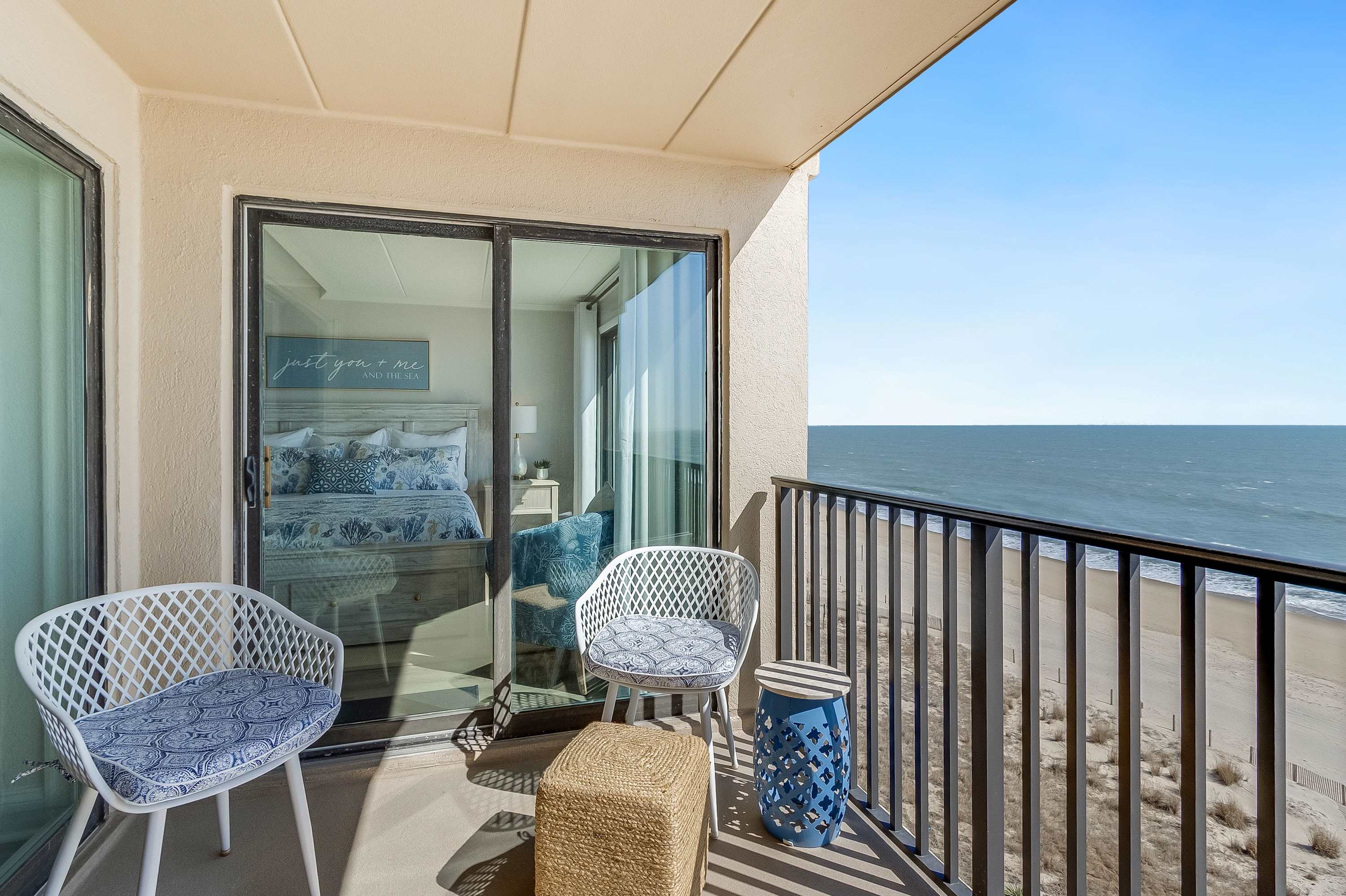 Marigot Beach 711, Ocean Front 2 bedroom