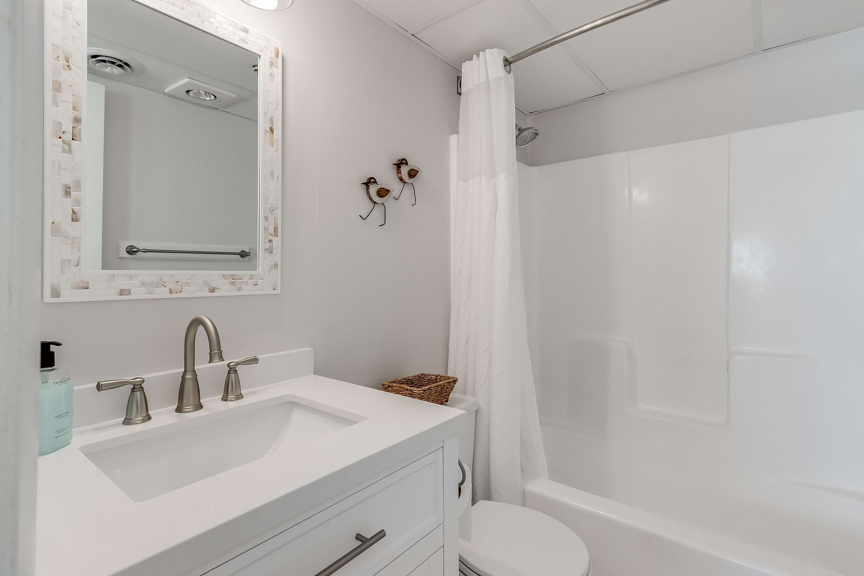 Marigot Beach 711, Ocean Front 2 bedroom
