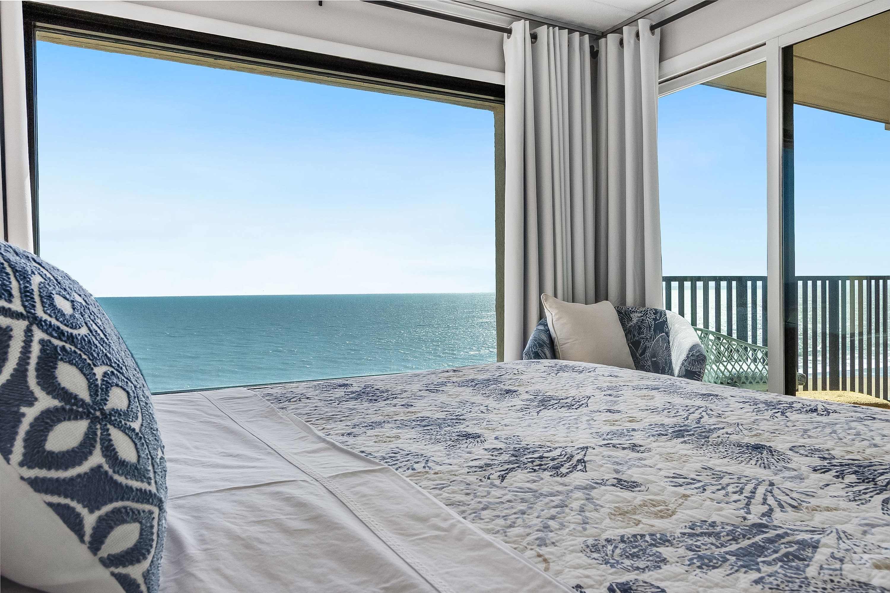 Marigot Beach 711, Ocean Front 2 bedroom