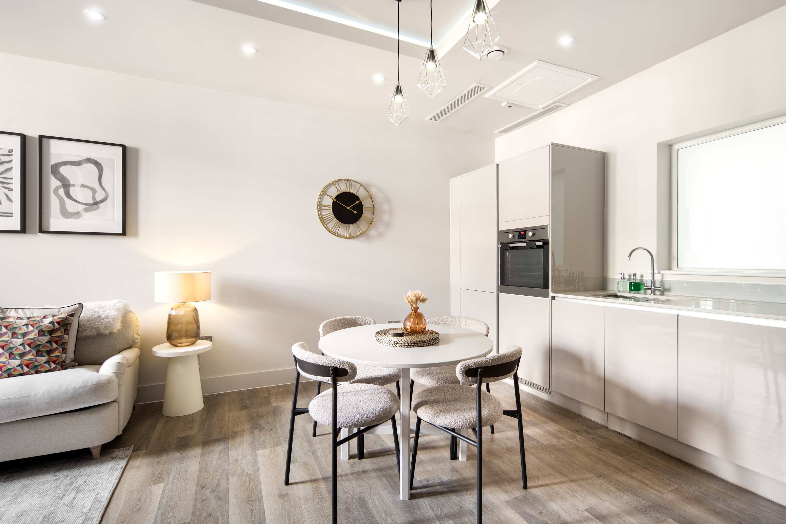 5 Mins Walk to Battersea Park | Battersea Retreat