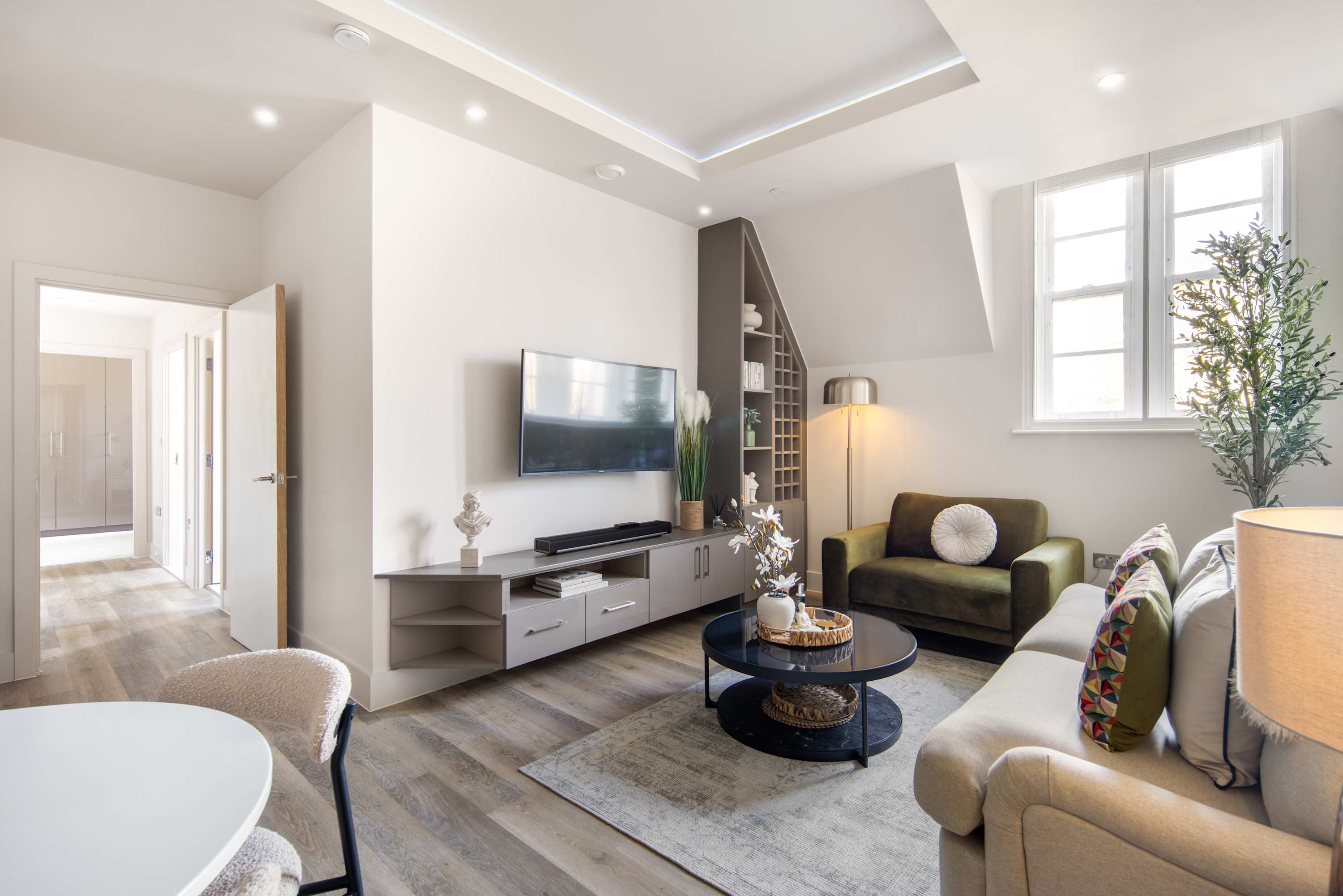 5 Mins Walk to Battersea Park | Battersea Retreat