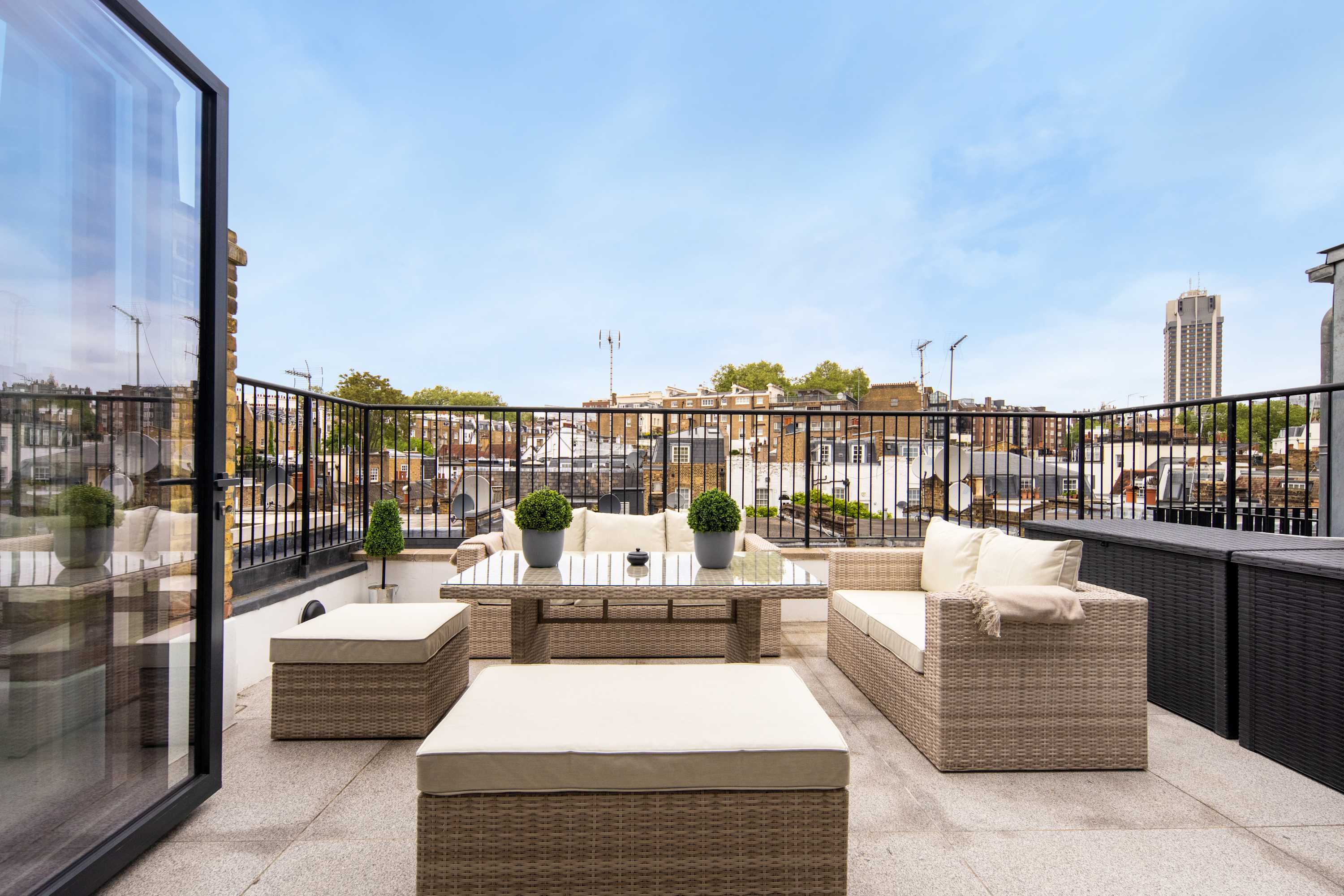 1 Min Walk to Harrods | Knightsbridge Penthouse