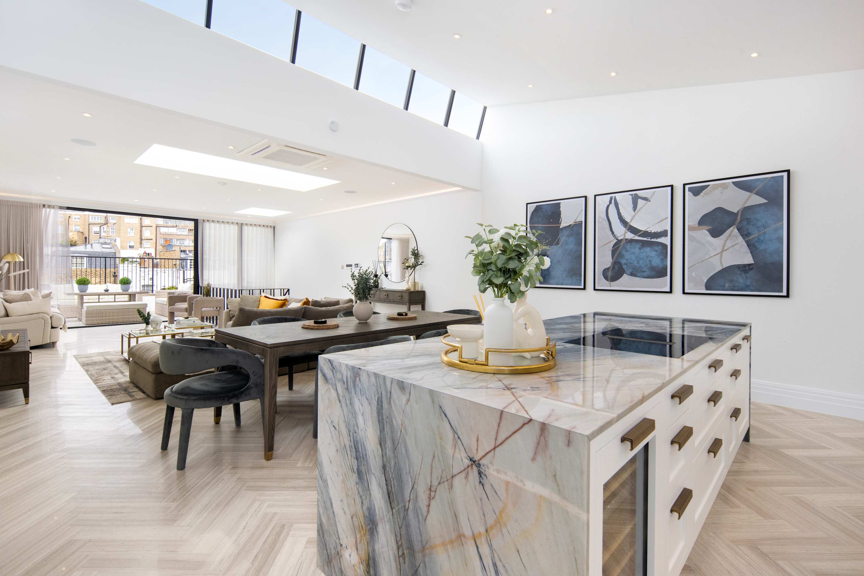 1 Min Walk to Harrods | Knightsbridge Duplex