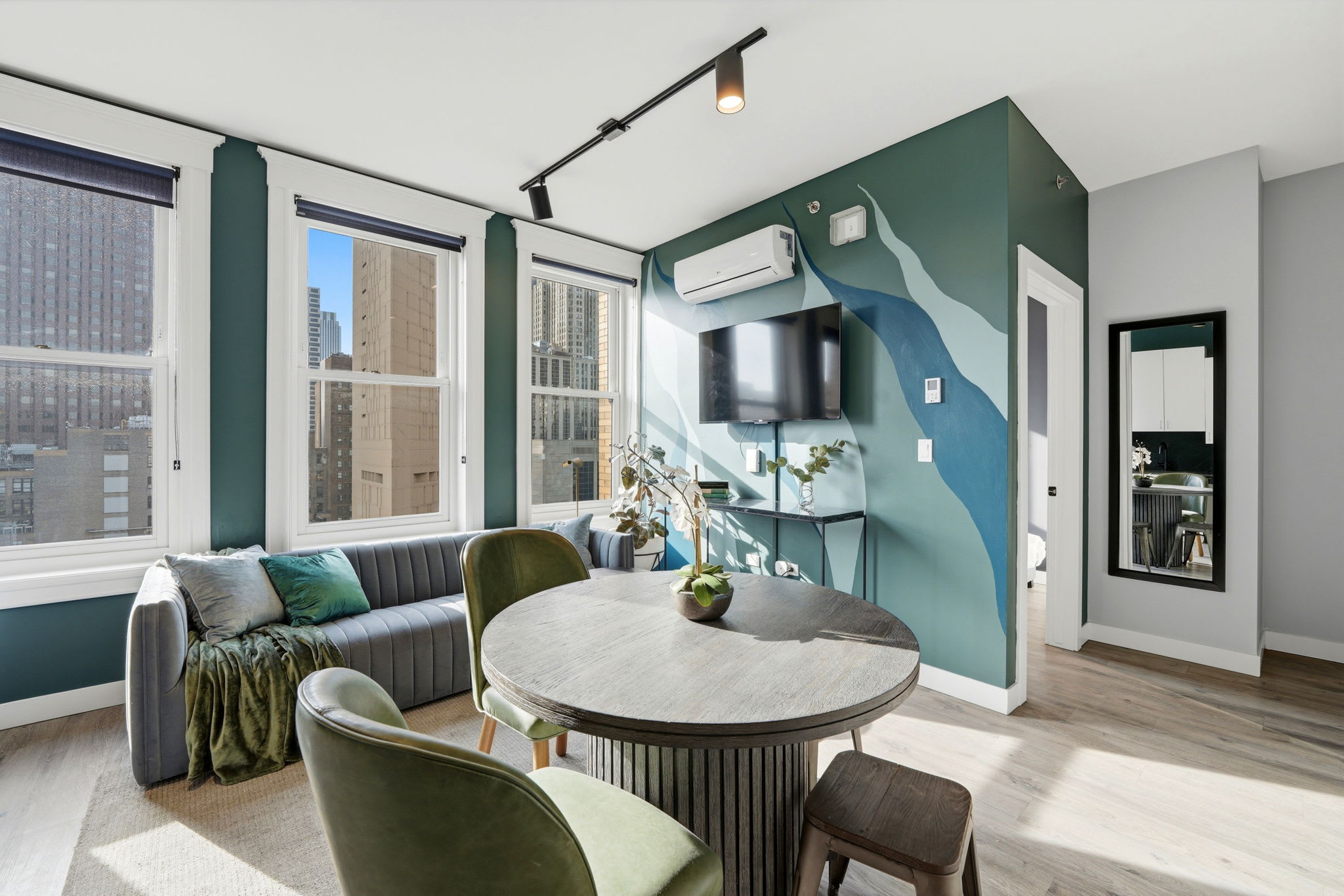 Plymouth Collection: Top Floor with Gym & Rooftop!