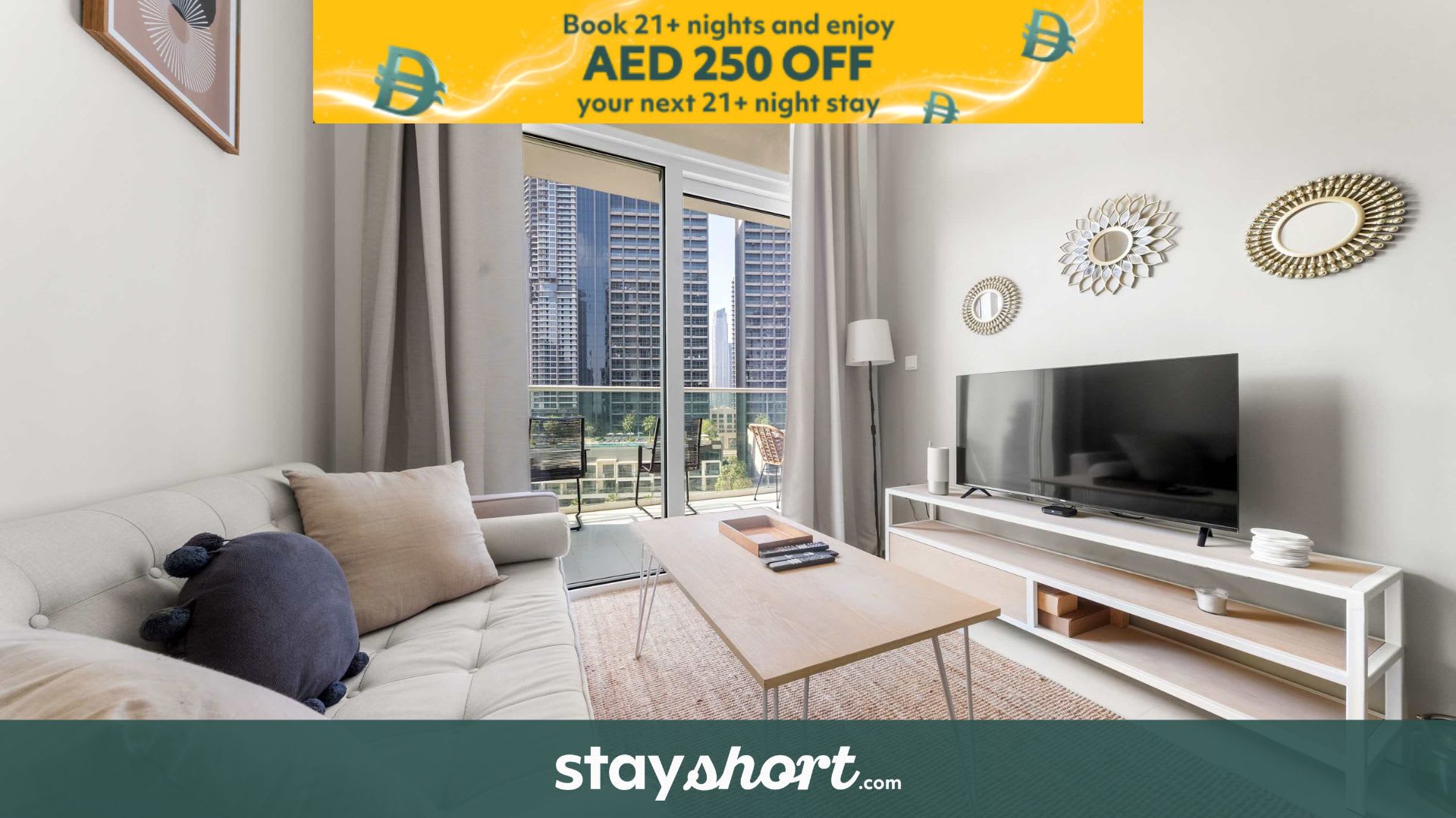 Free housekeeping visits during your stay - StayShort - 1 Bed in Business Bay Sleeps 2 with City View — Business Bay, Dubai — vacation rental