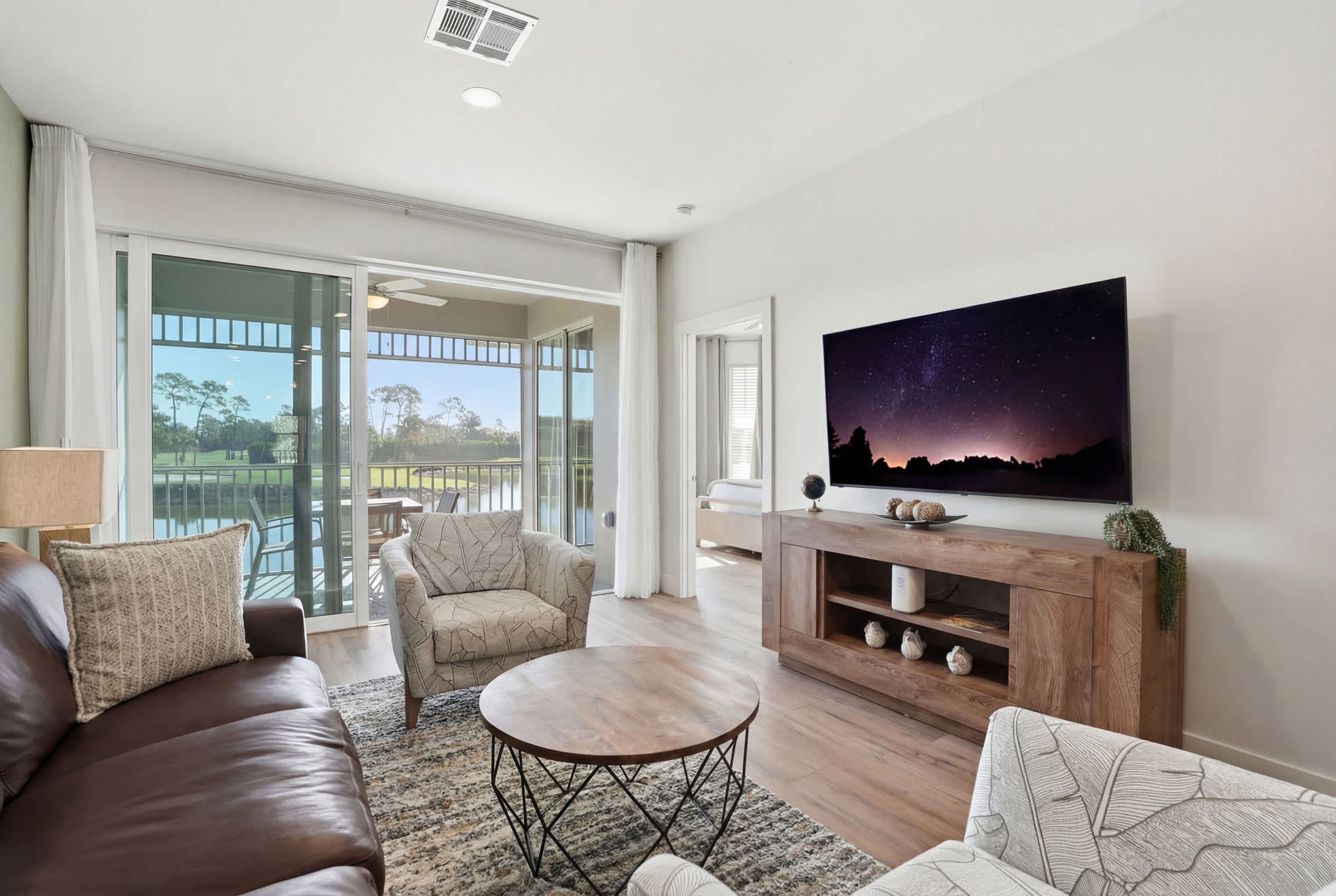 1522 Complete Luxury Golf and Lake View