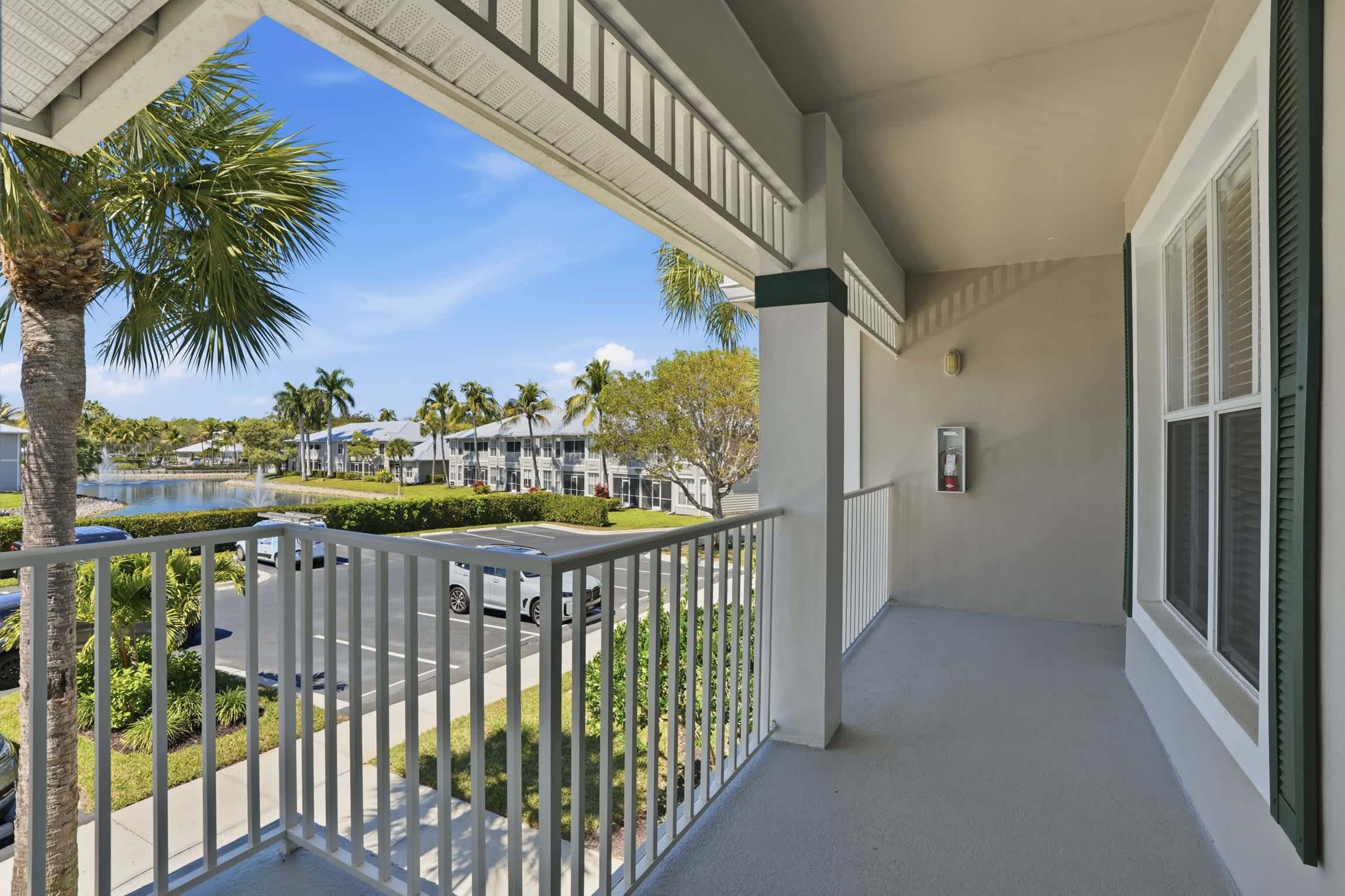 Green Links Premium 2 Bedroom Den Villa