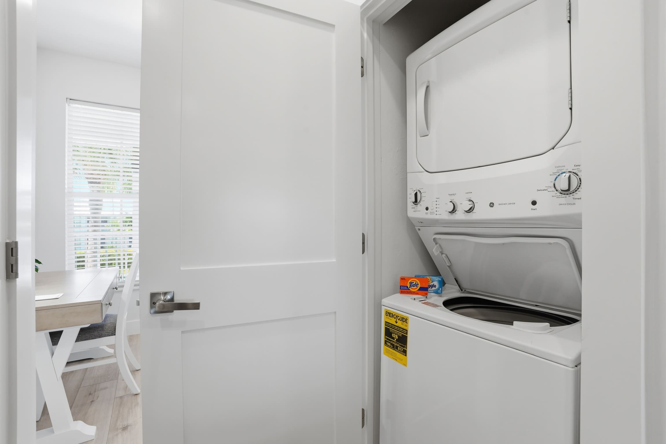 Green Links Two Plus Den Premium Villa | Photo 8